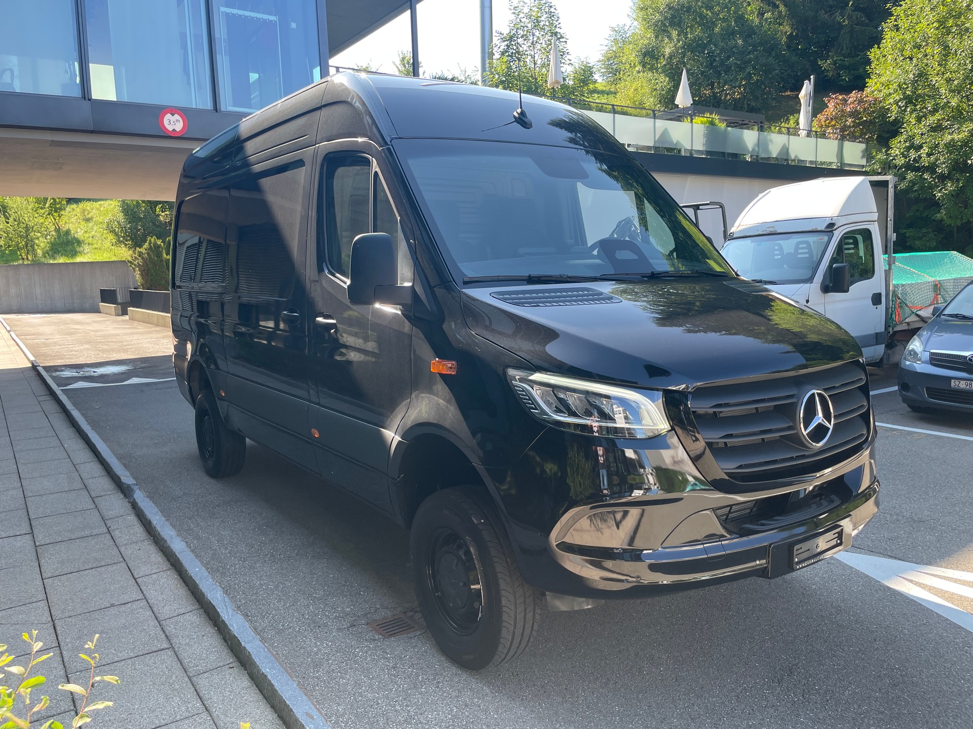 MERCEDES-BENZ Sprinter 319 CDI Standard 9G-TRONIC 4x4-image-7