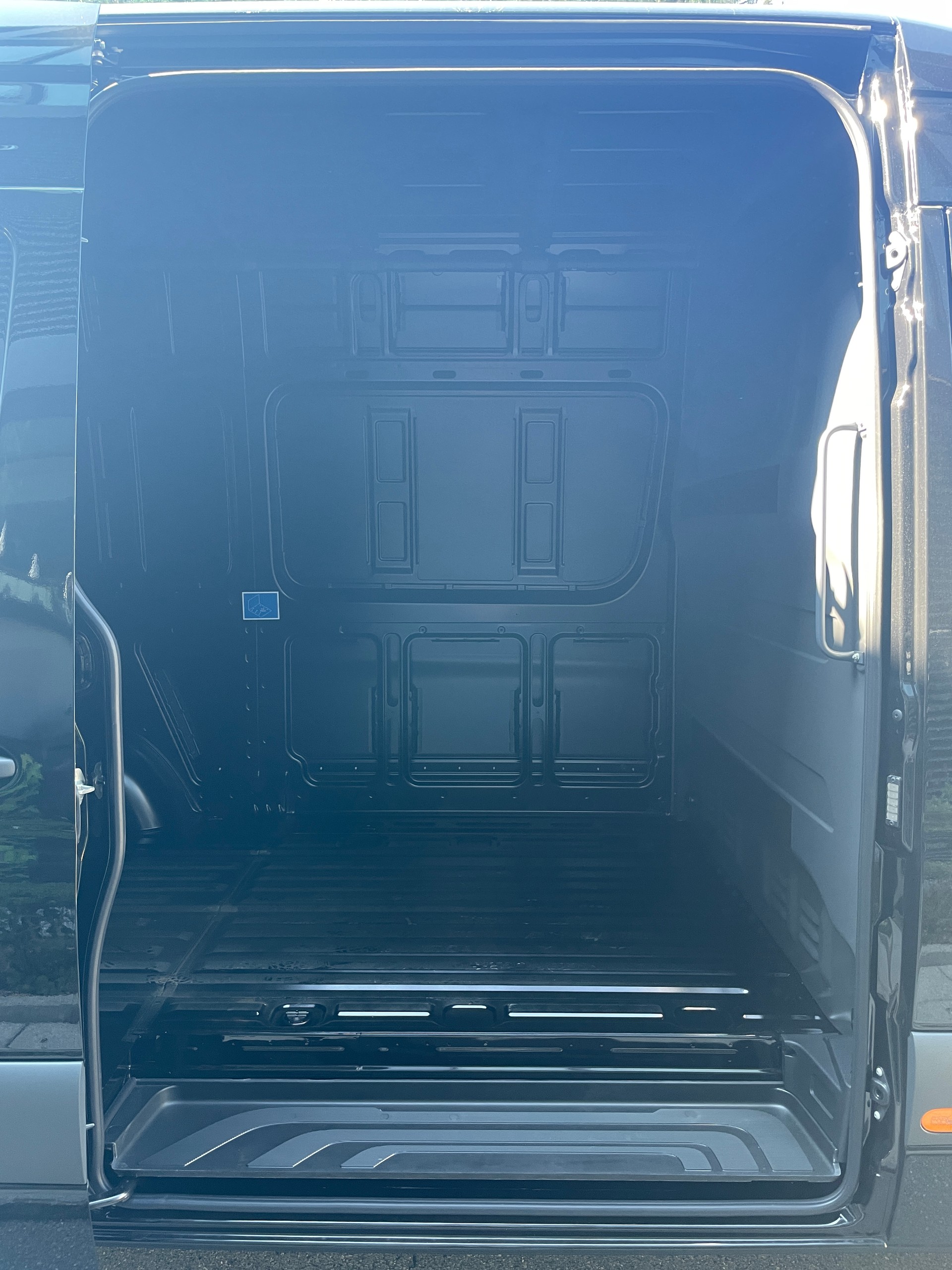 MERCEDES-BENZ Sprinter 319 CDI Standard 9G-TRONIC 4x4-image-6