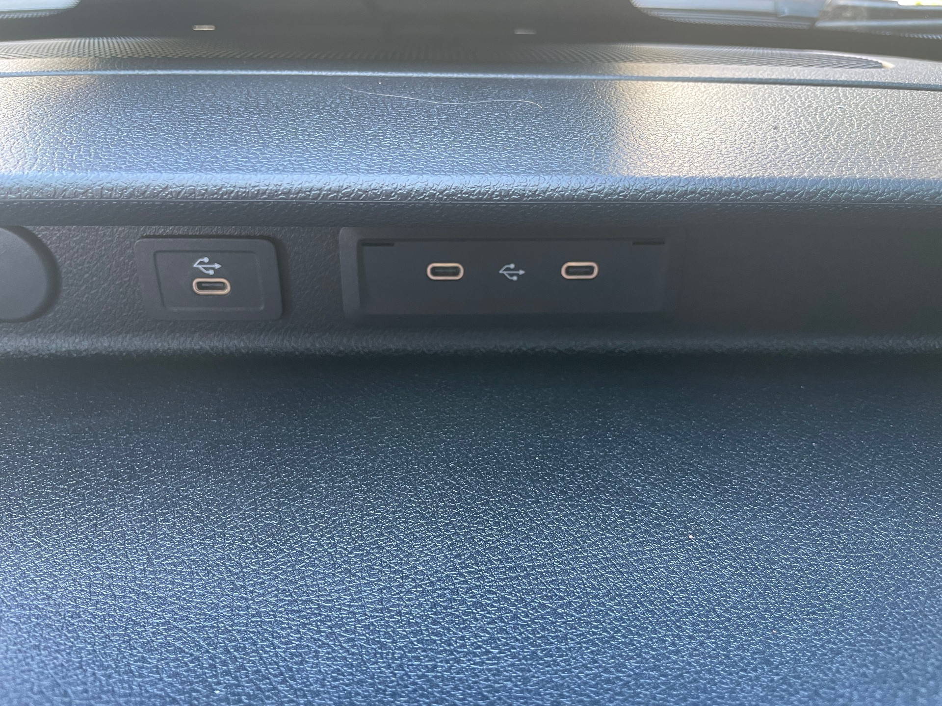MERCEDES-BENZ Sprinter 319 CDI Standard 9G-TRONIC 4x4-image-17