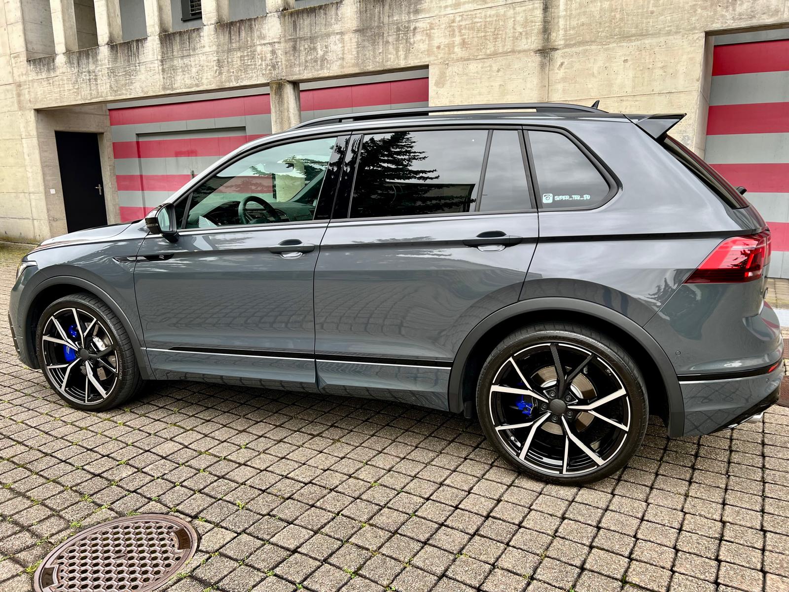 VW Tiguan 2.0TSI R 4Motion DSG-image-3