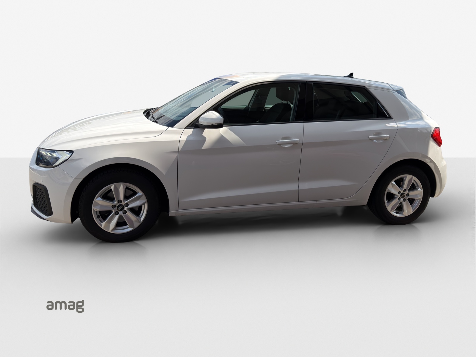 AUDI A1 Sportback 30 TFSI Attraction S-tronic-image-1