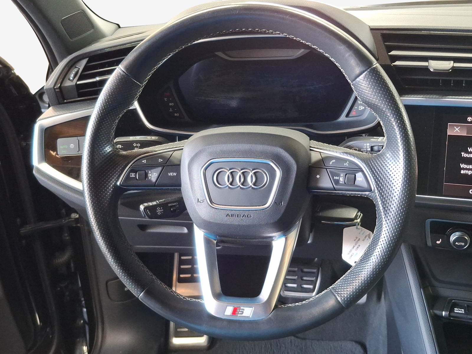 AUDI Q3 Sportback 35 TFSI Attraction S-tronic-image-9