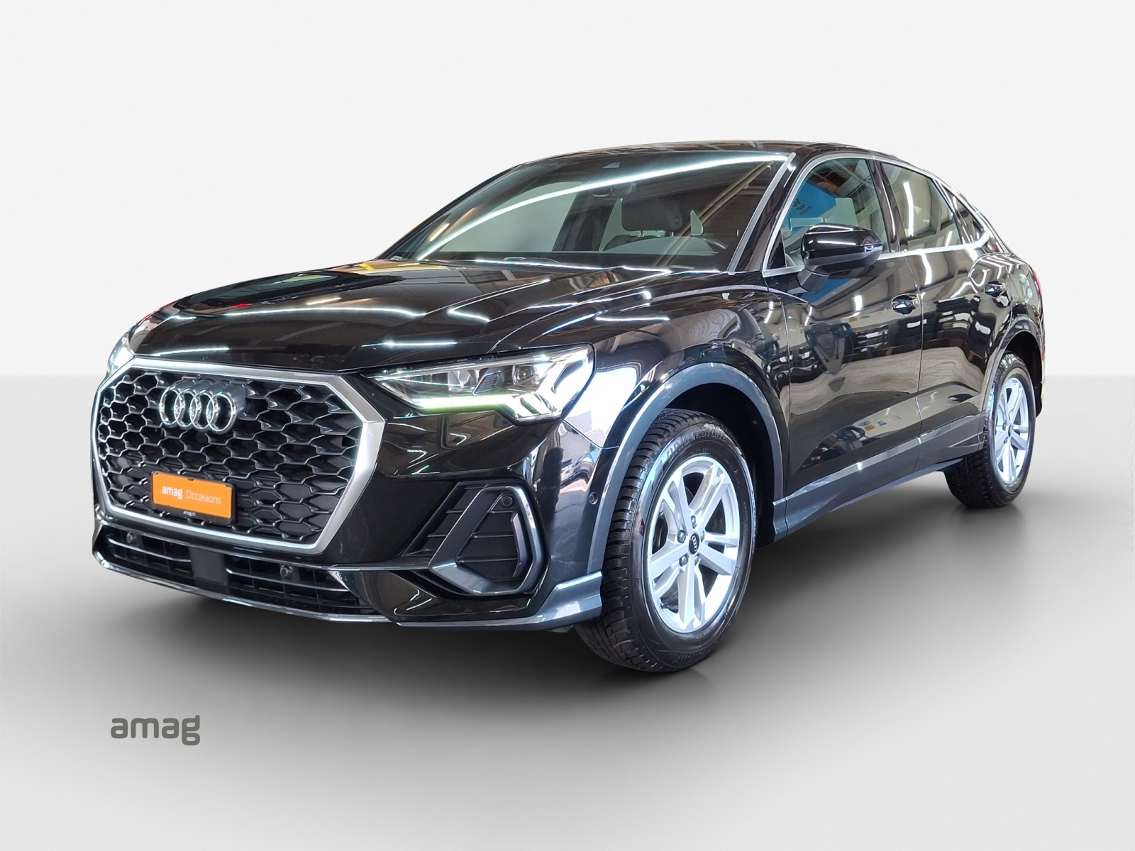 AUDI Q3 Sportback 35 TFSI Attraction S-tronic-image-0