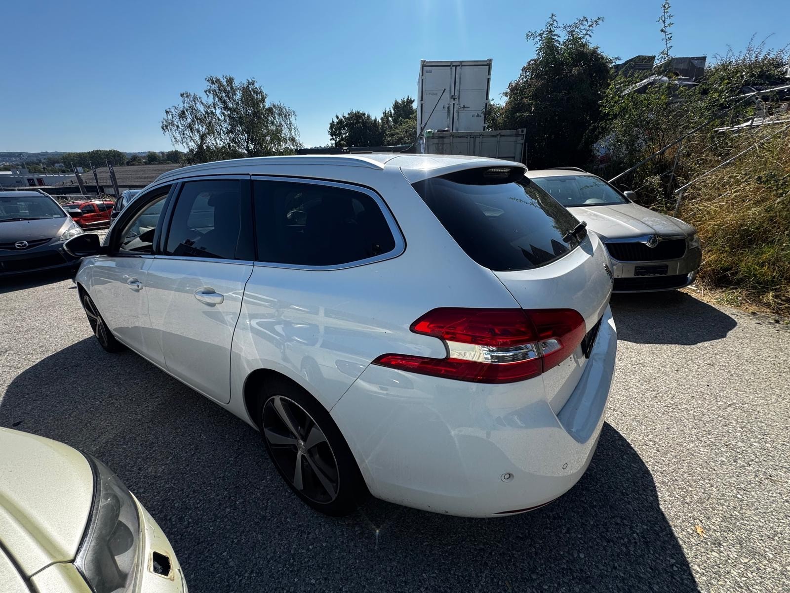 PEUGEOT 308 SW 1.2 THP Active-image-6