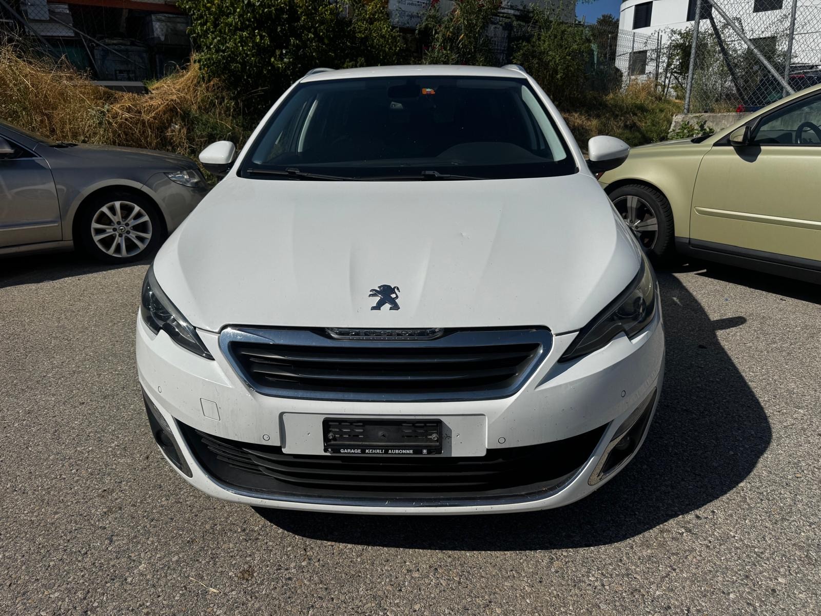 PEUGEOT 308 SW 1.2 THP Active-image-0