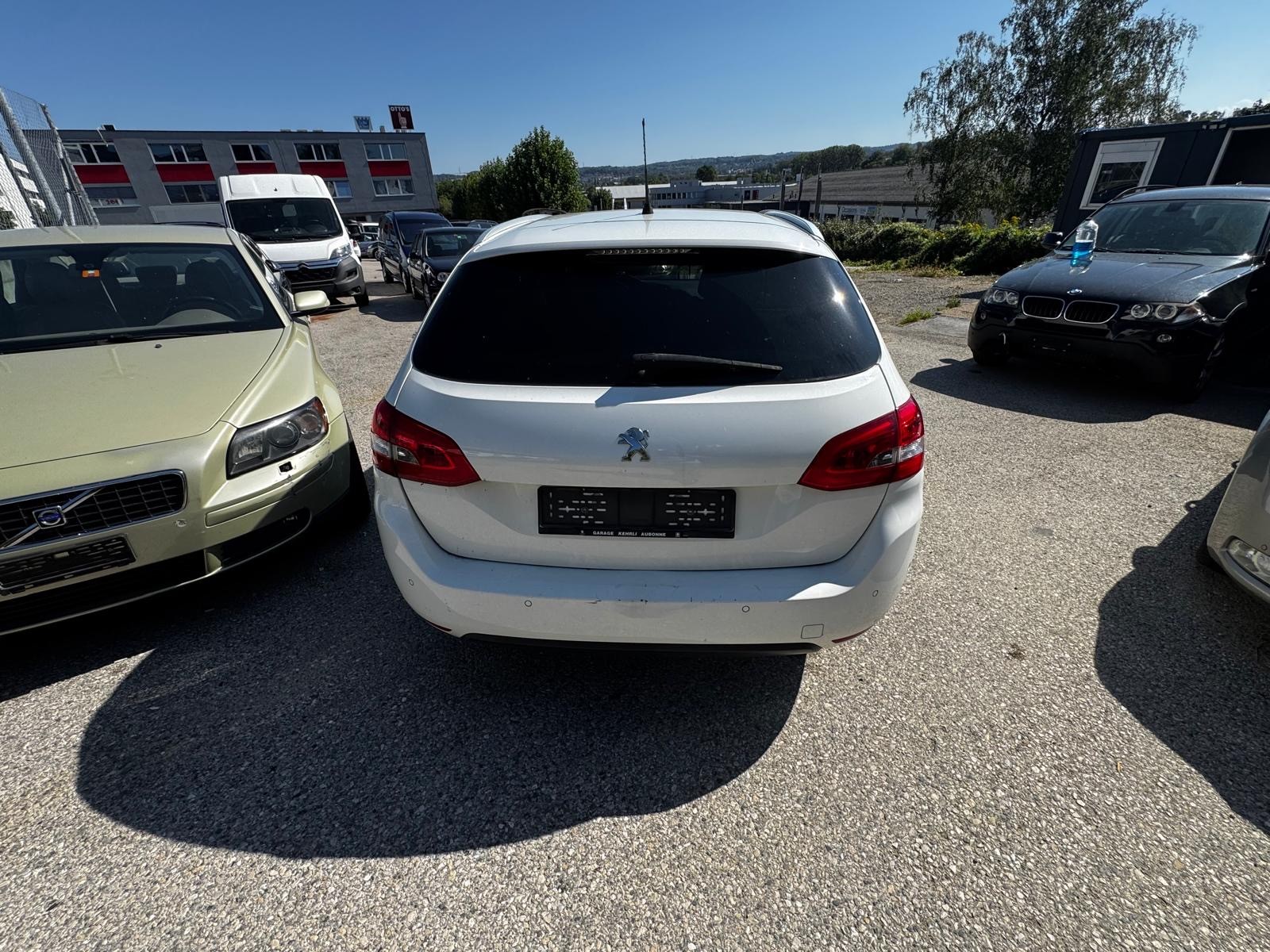 PEUGEOT 308 SW 1.2 THP Active-image-4