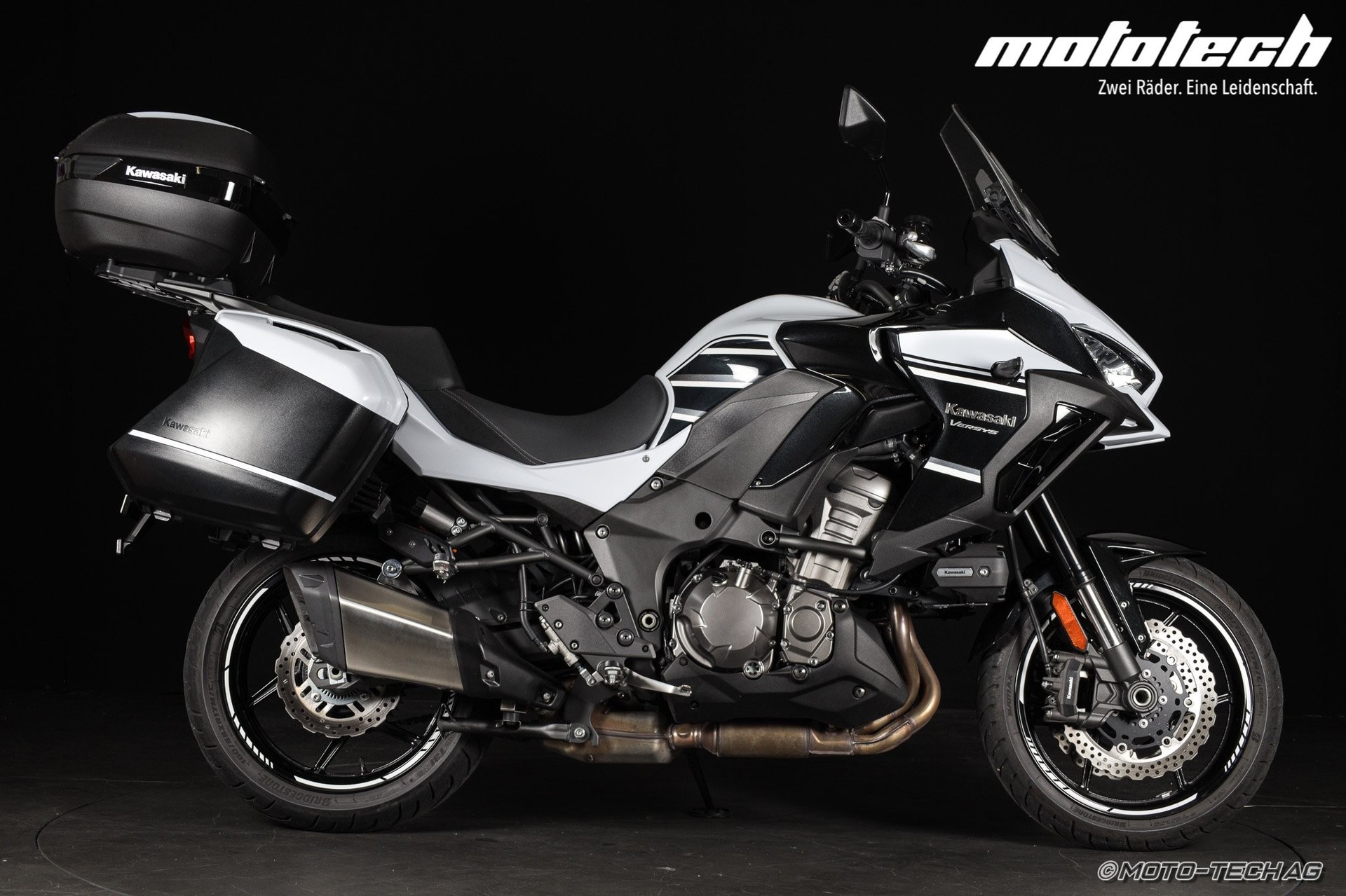 KAWASAKI Versys 1000 Grand Tourer-showroom-element-1