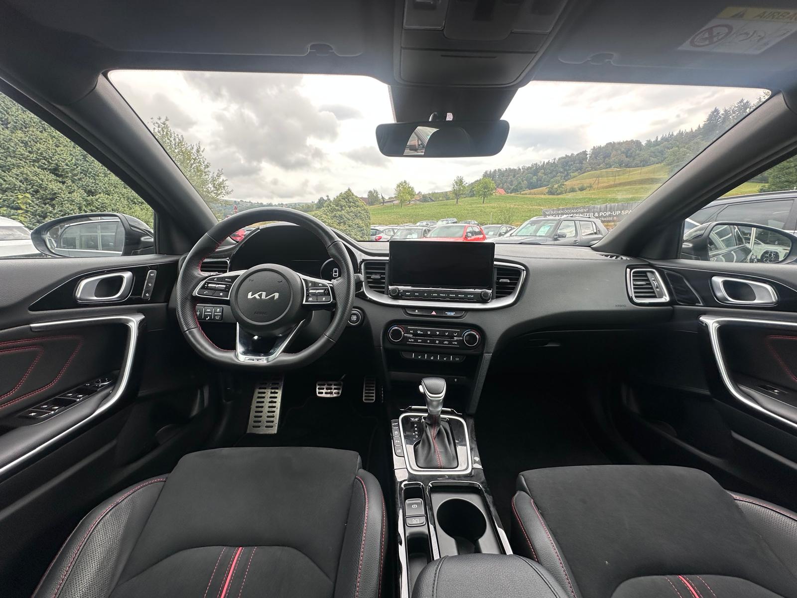 KIA ProCeed 1.6 T-GDi GT DCT-image-12