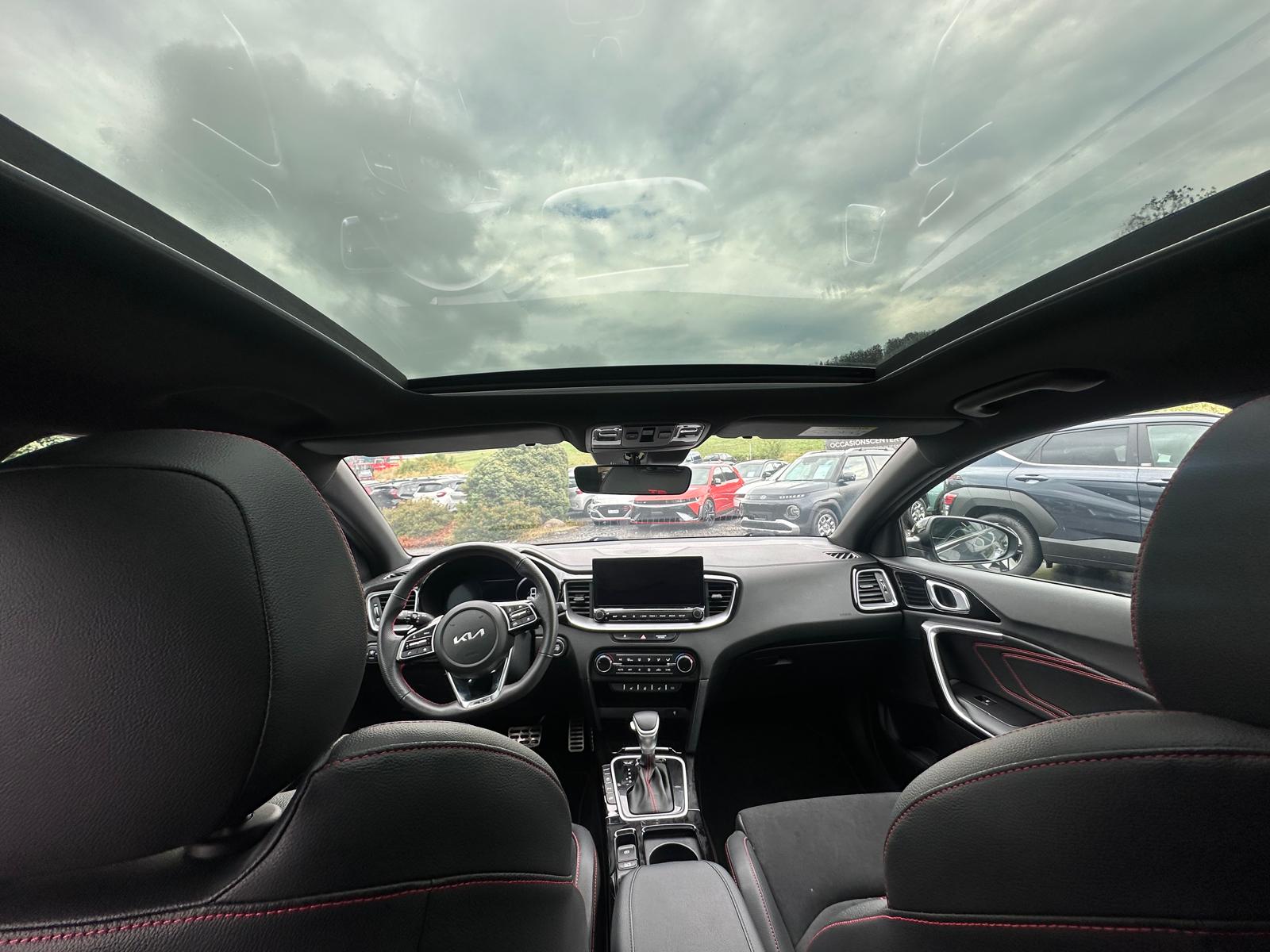 KIA ProCeed 1.6 T-GDi GT DCT-image-13