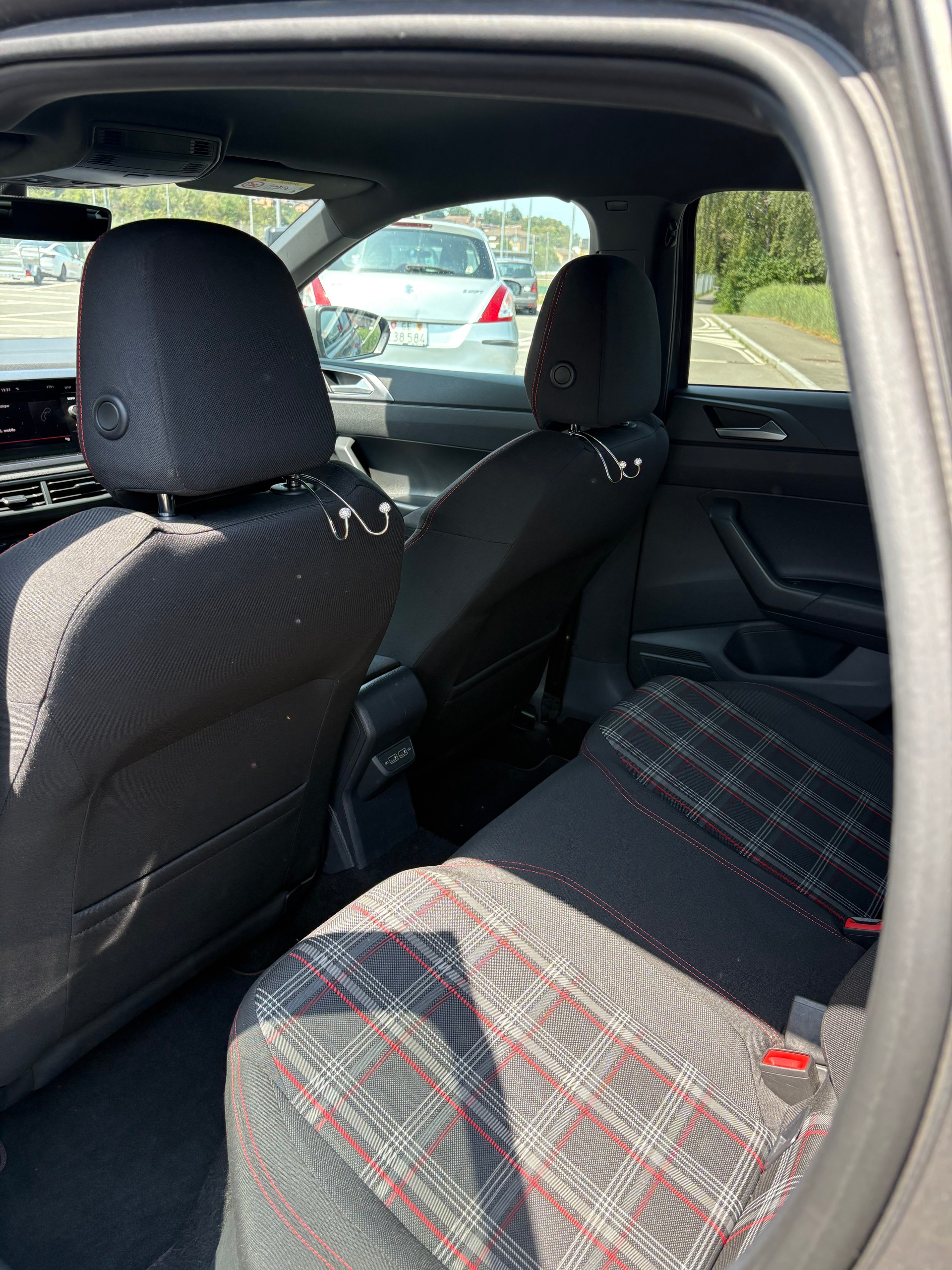 VW Polo 2.0 TSI GTI DSG-image-7