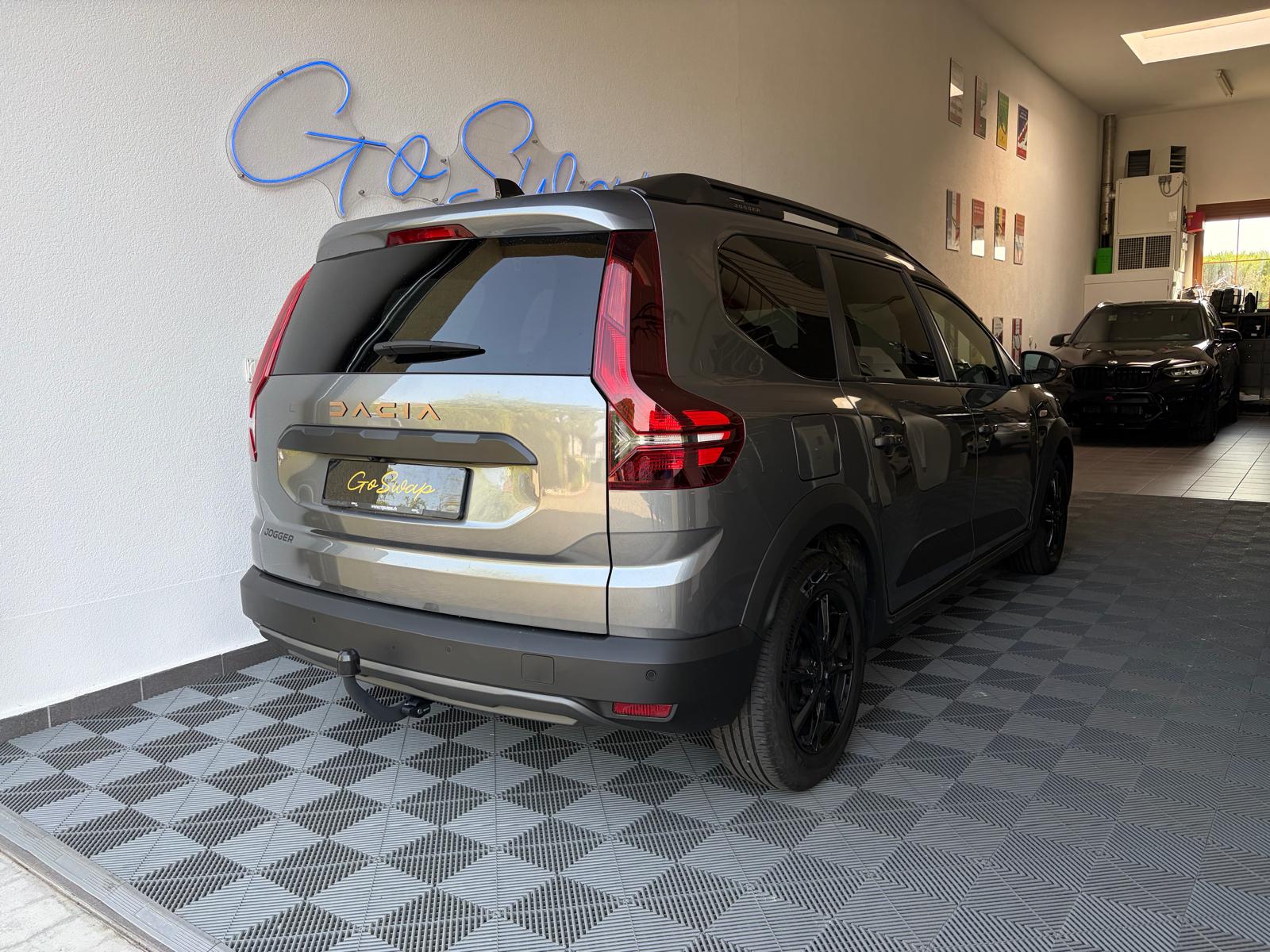 DACIA Jogger TCe 110 Extreme - Pack Sleep - Attelage - Garantie Dacia 2029 - 1ère main-image-3
