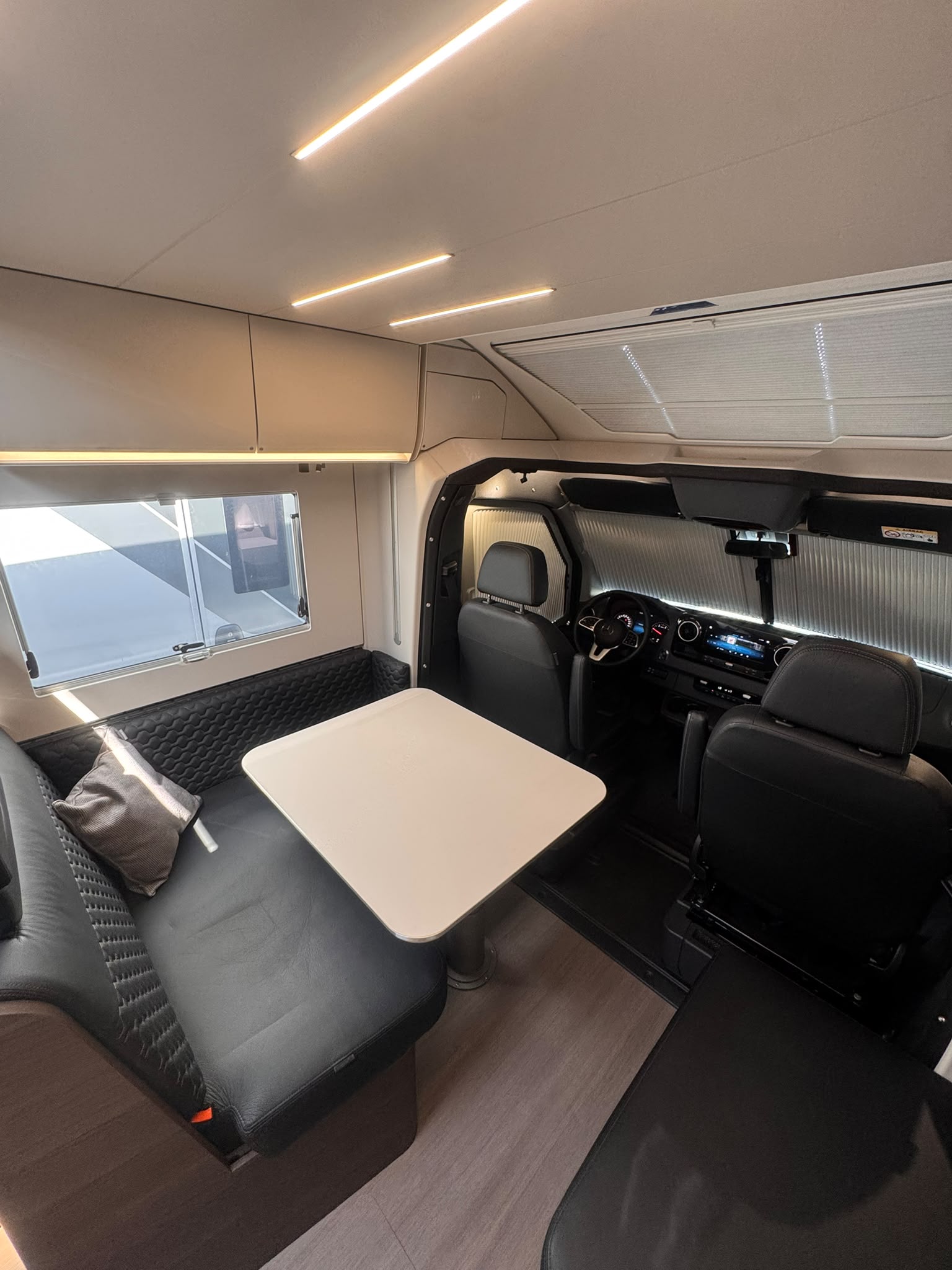 ADRIA Mercedes Benz Matrix Supreme 670 SL-image-6