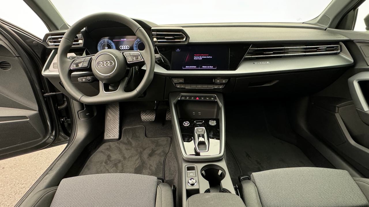 AUDI A3 Sportback TFSI 150 kW quattro S line S tronic-image-5