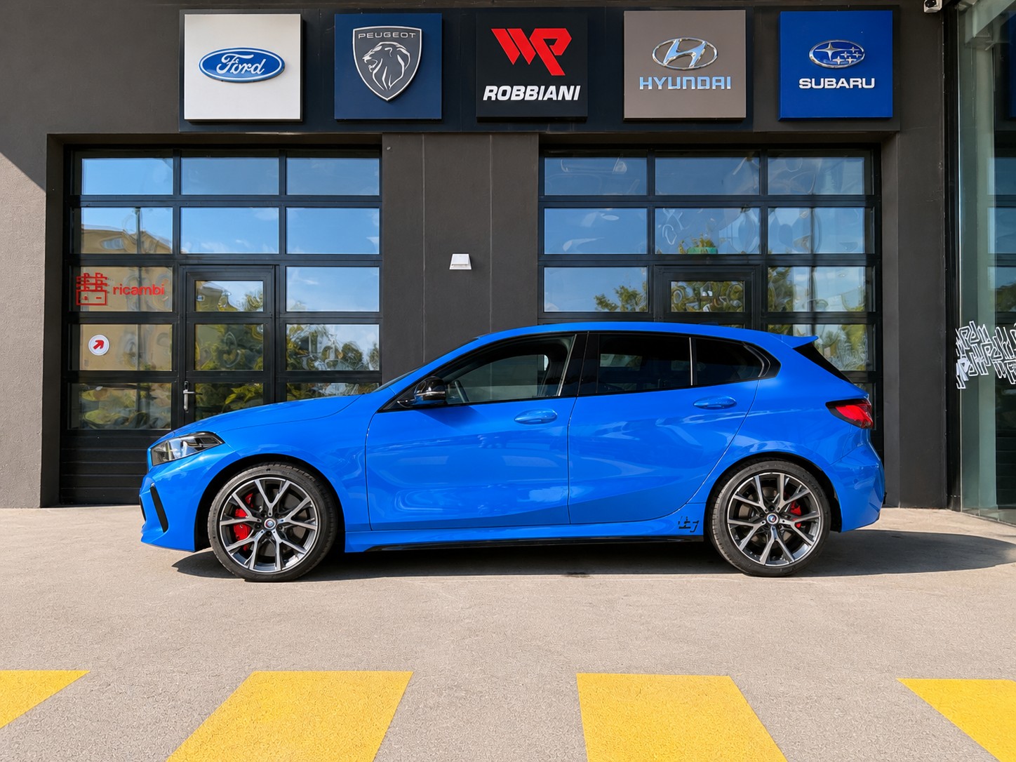 BMW 128ti M Sport Pro Steptronic-showroom-element-1