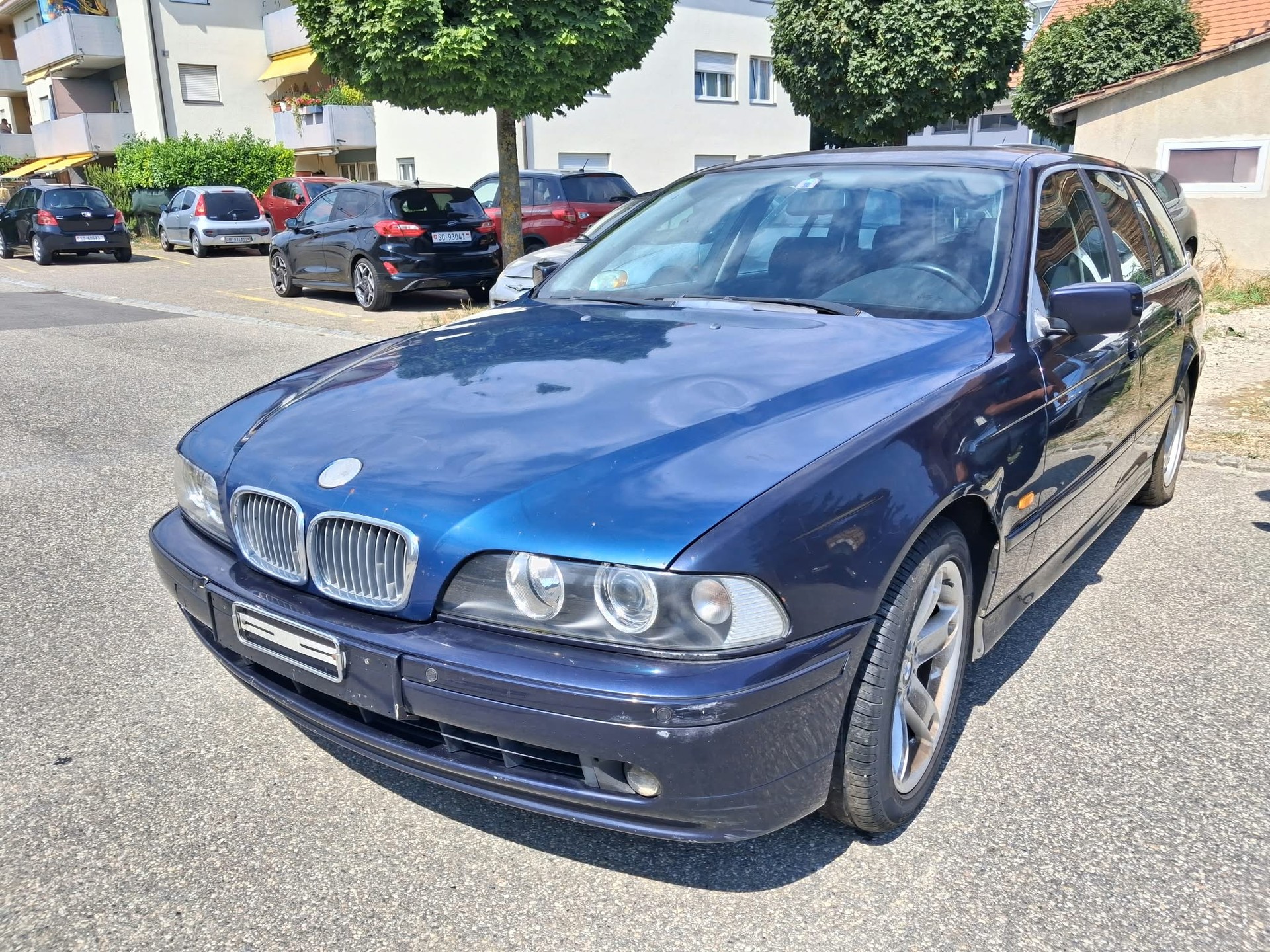 BMW 525i