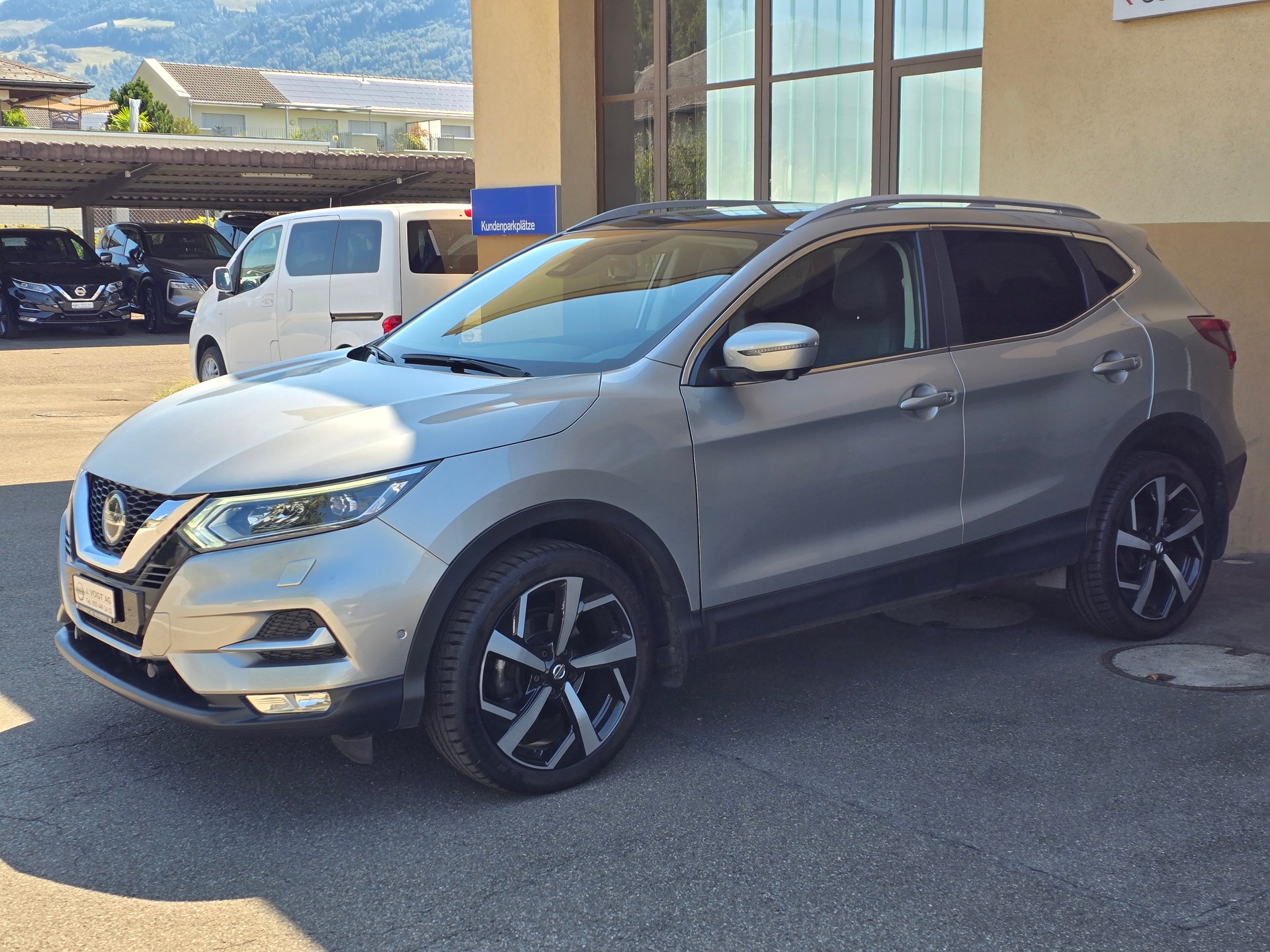 NISSAN Qashqai 1.3 DIG-T tekna DCT-image-0