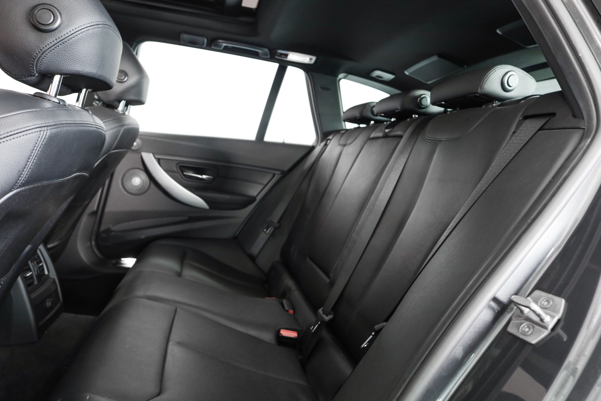BMW 335i xDrive Touring Sport Line Steptronic-image-9
