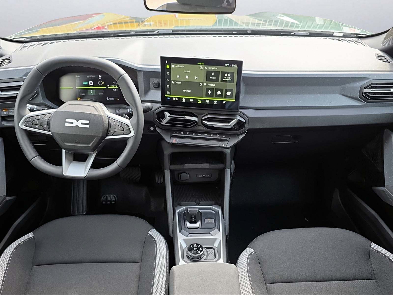 DACIA Duster 1.2 Hybrid Journey 4WD-image-5