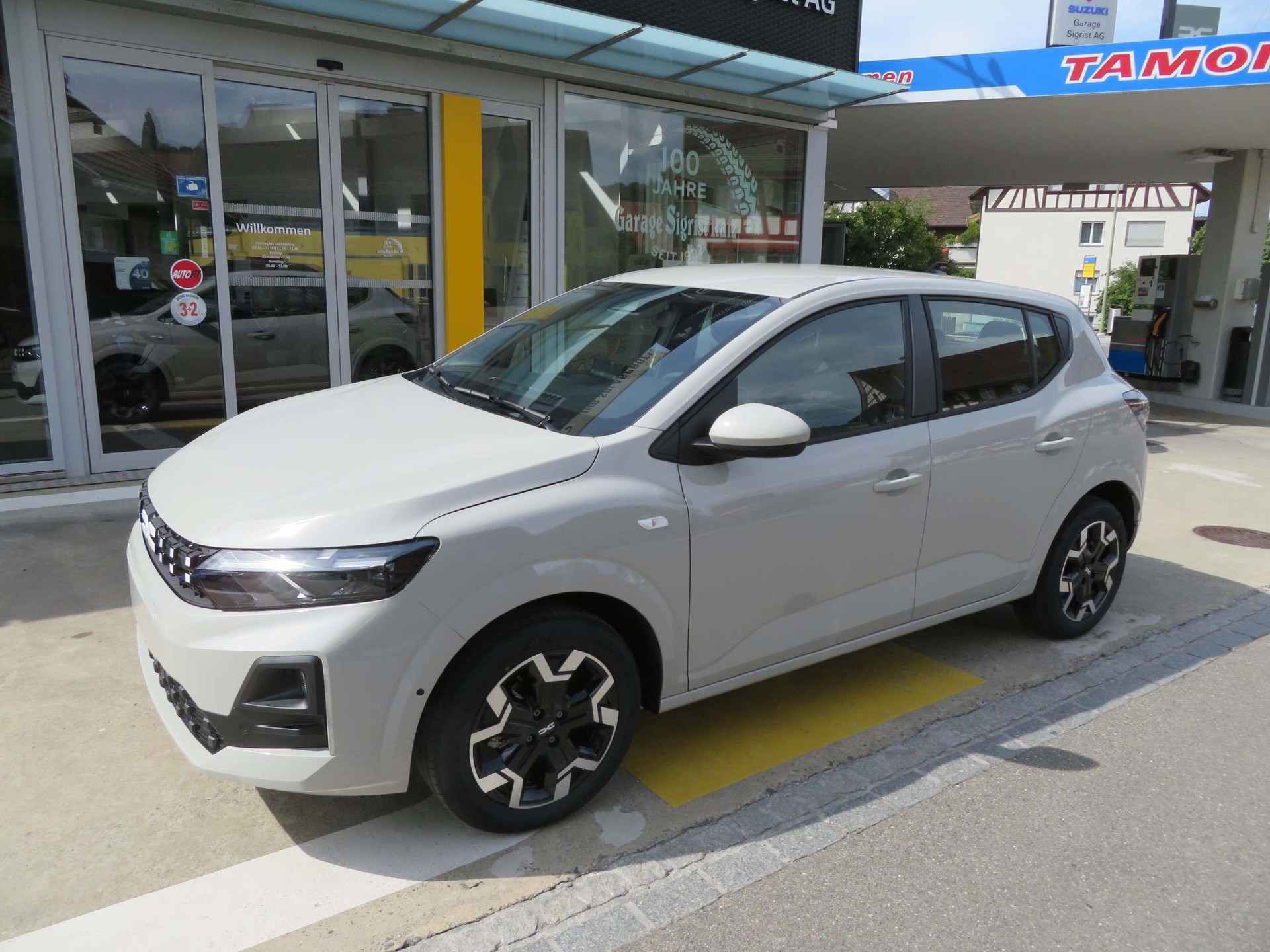 DACIA Sandero 1.0 TCe 100 Journey-image-1