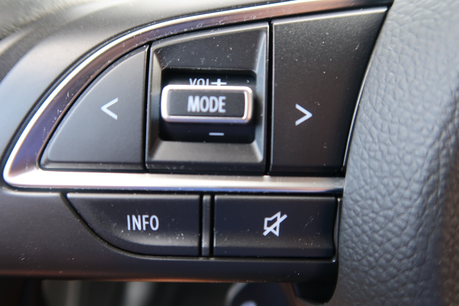 SUZUKI SWIFT-image-15