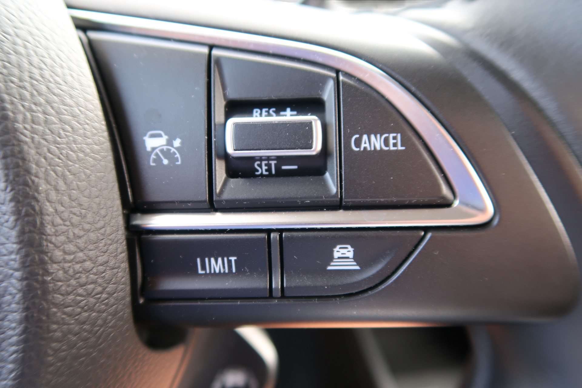 SUZUKI SWIFT-image-14
