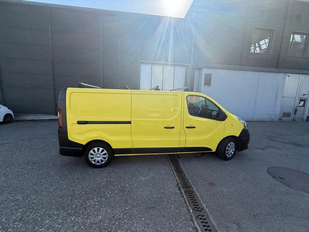RENAULT Trafic 2.0 ENERGY dCi145 3.0t Business L2H1 ** L2 H1 **146 PS ** Navi ** RF-Kamera ** AHK ** Dachträger ** MFK.05.05.25-image-5