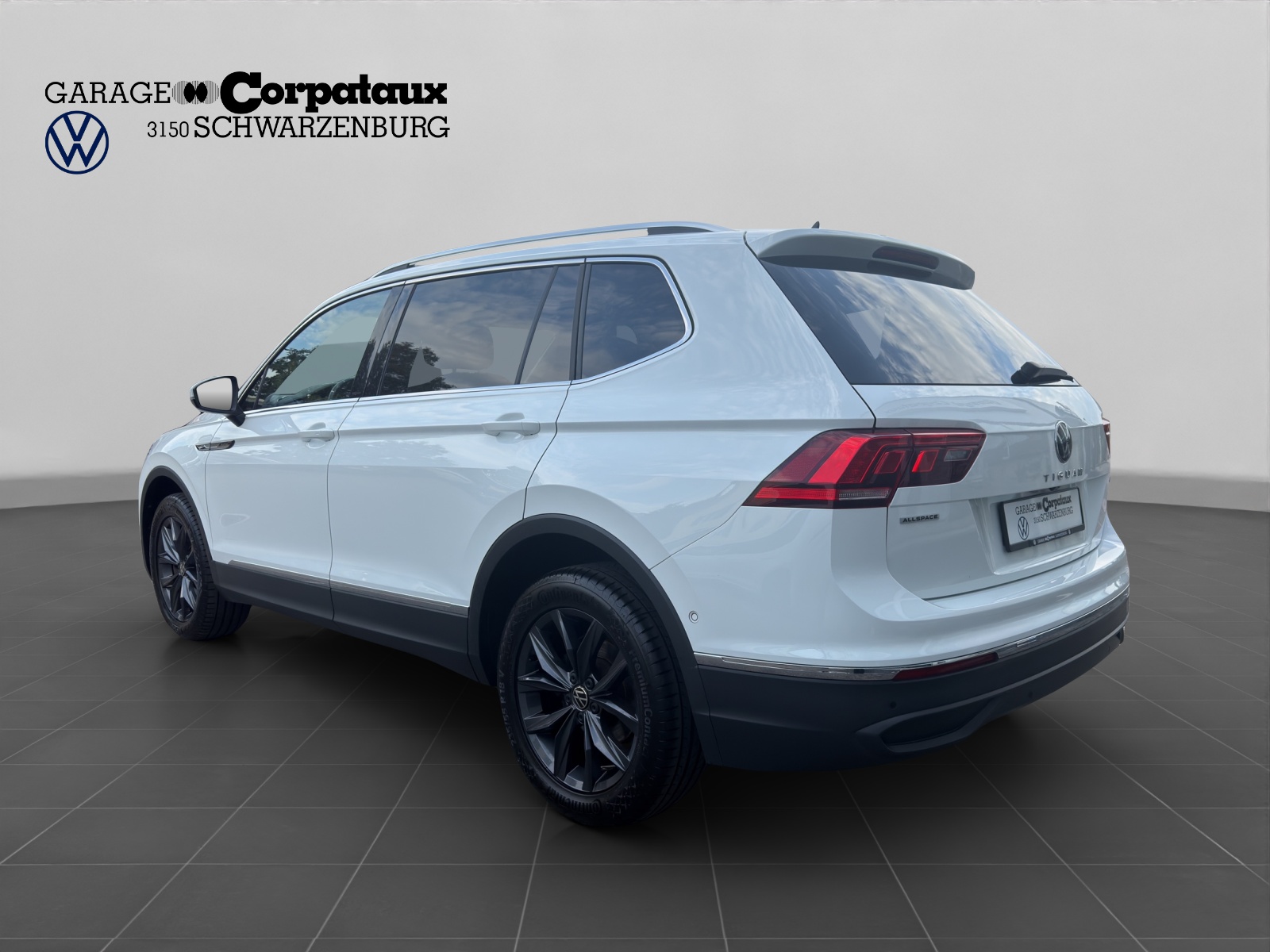 VW Tiguan Allspace 2.0TSI Life 4Motion DSG-image-3