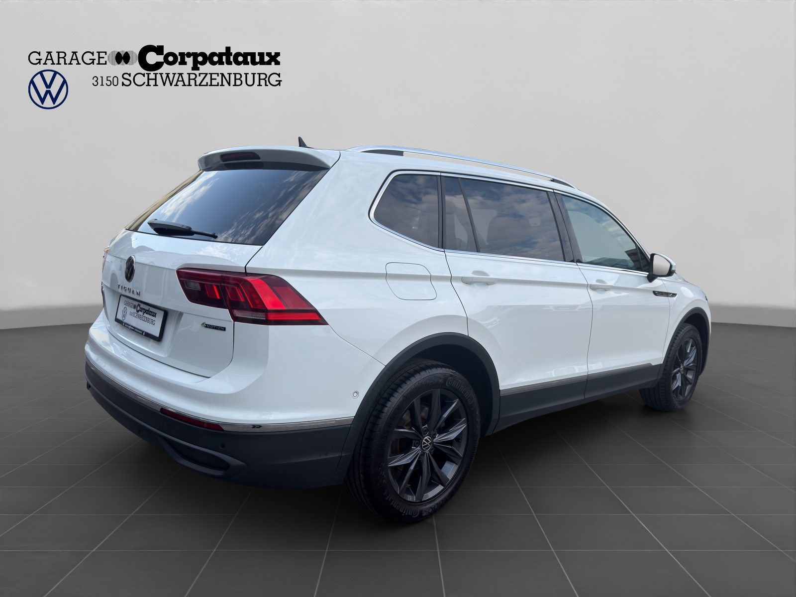VW Tiguan Allspace 2.0TSI Life 4Motion DSG-image-5