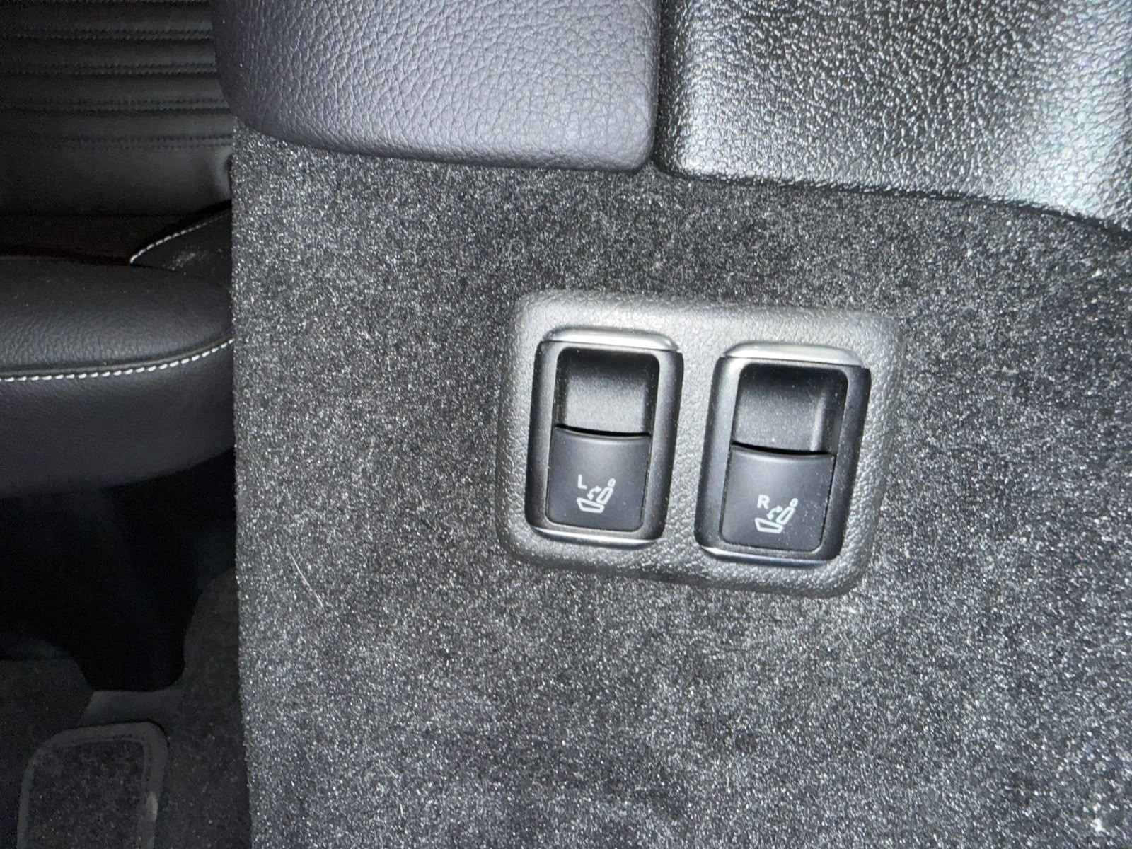 MERCEDES-BENZ GLS 350 d AMG Line 4Matic 9G-TRONIC-image-16