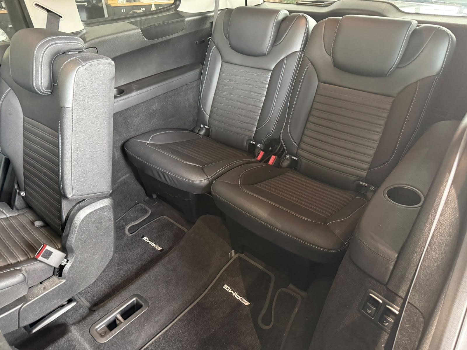 MERCEDES-BENZ GLS 350 d AMG Line 4Matic 9G-TRONIC-image-14