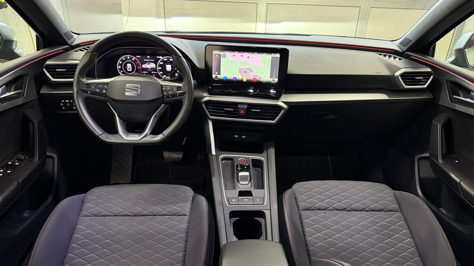 SEAT Leon 1.5 eTSI mHEV DSG FR, frisch ab MFK, voll Optionen, 12 Monate oder 20000km Garantie-image-13