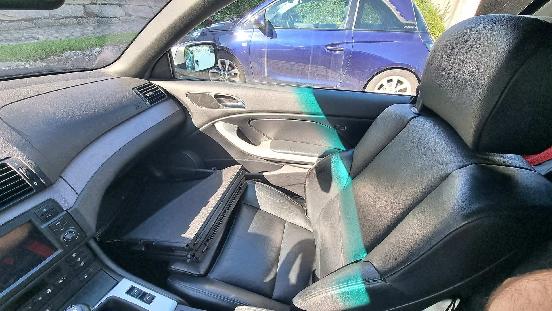 BMW 330Ci-image-12