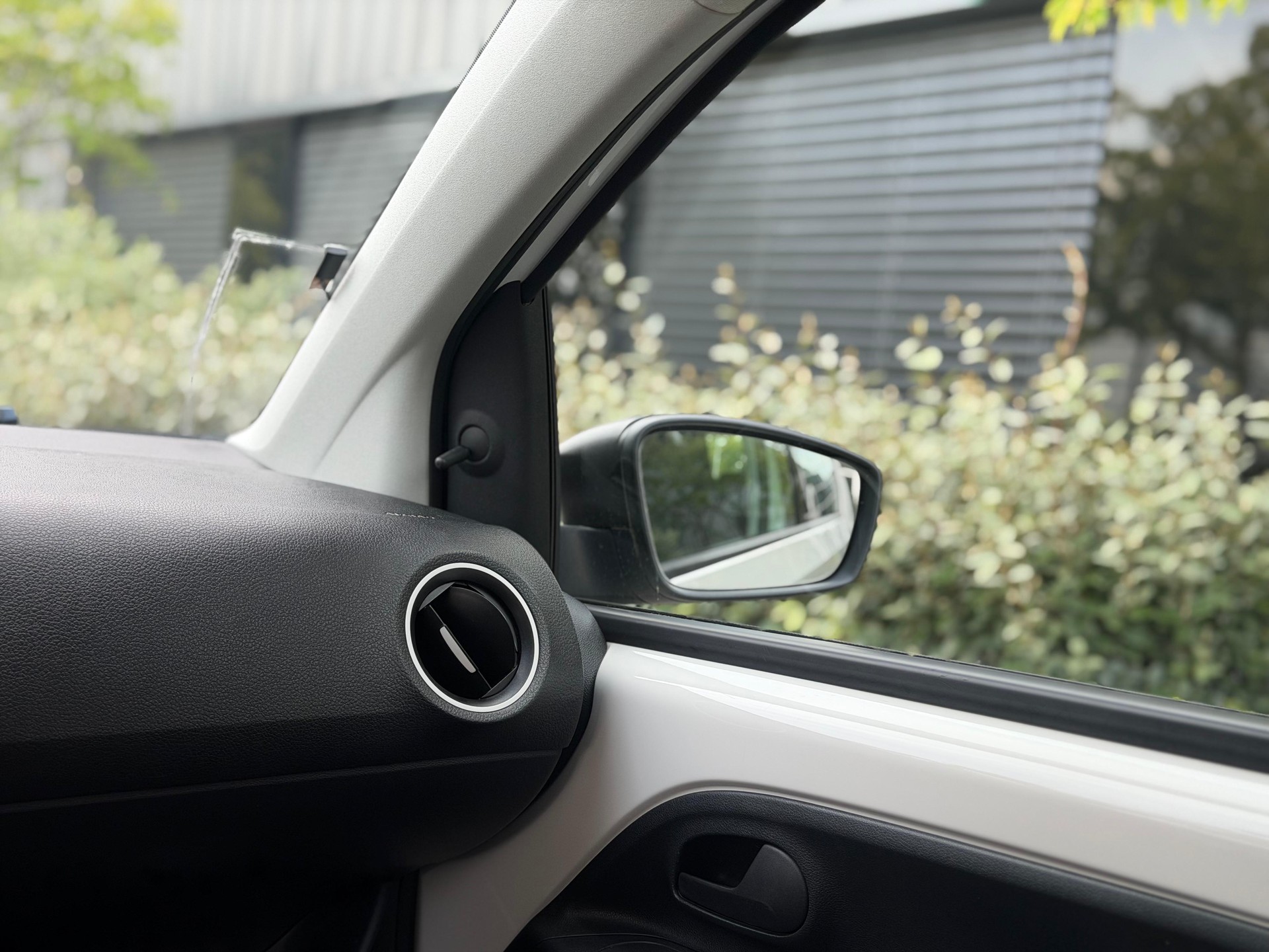 VW Up 1.0 start up-image-12