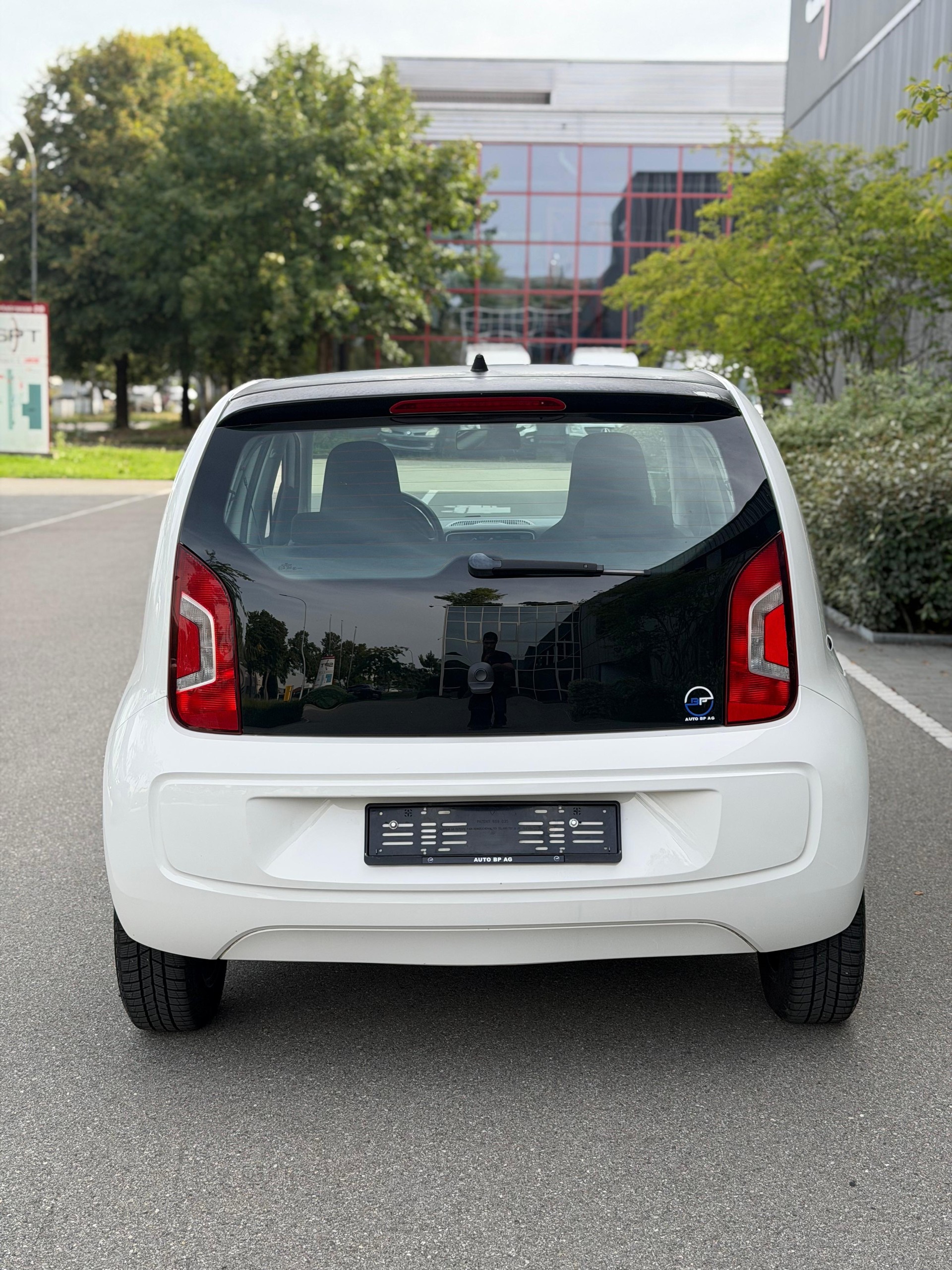 VW Up 1.0 start up-image-4