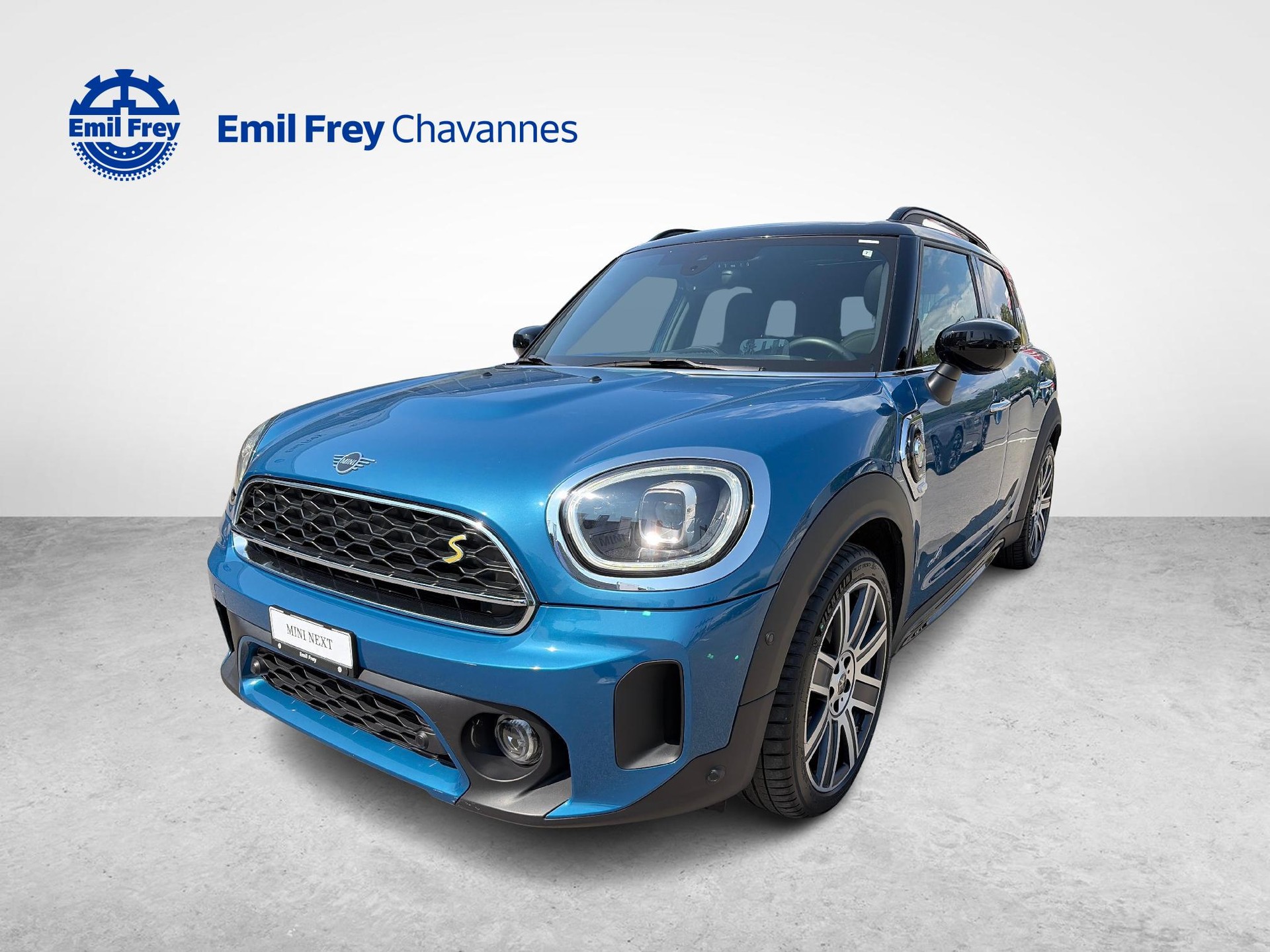 MINI Countryman F60 1.5i Cooper S E ALL4-image-2