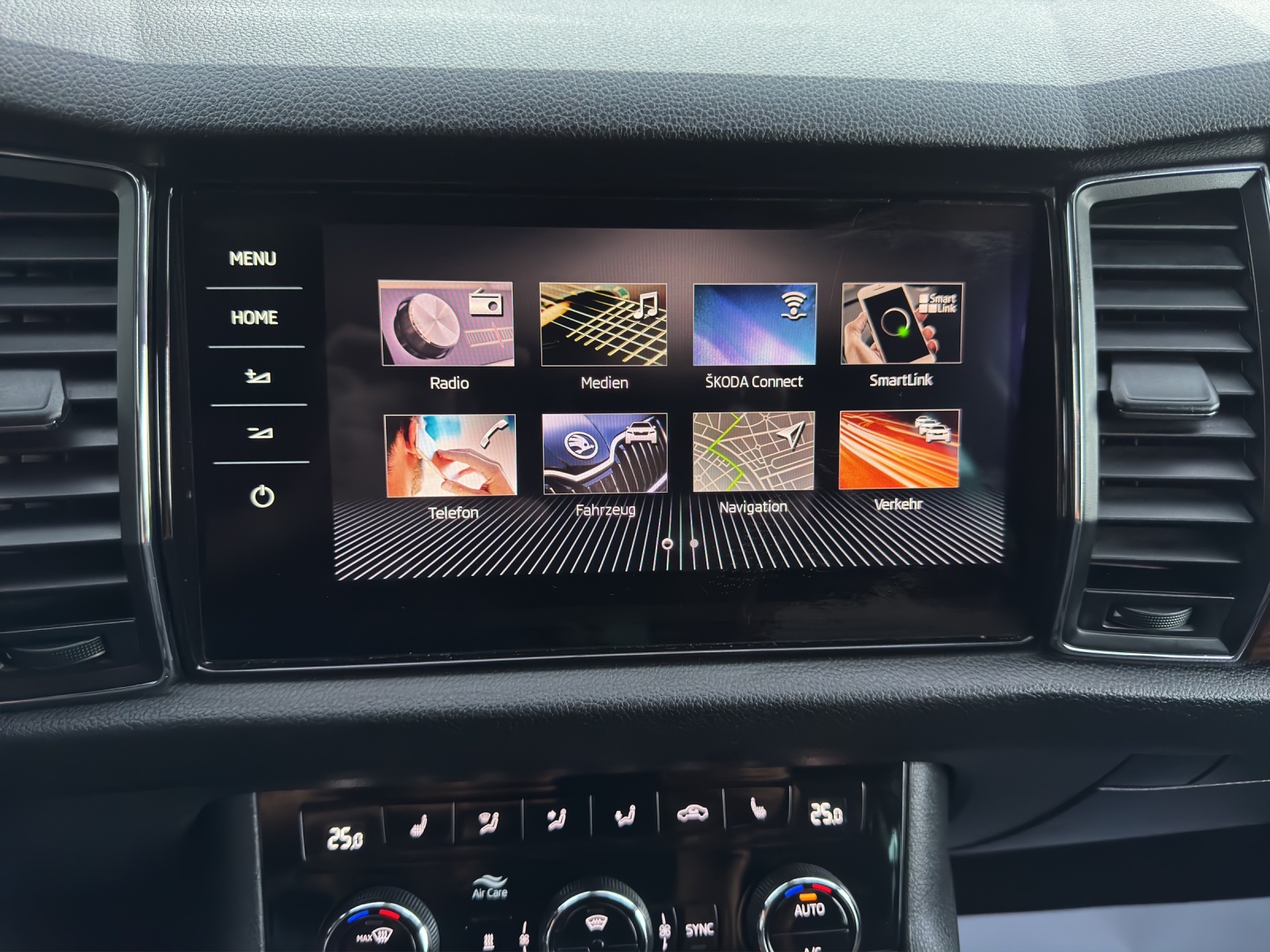 SKODA Kodiaq 2.0 TDI CR Scout 7-Plätze 4x4 DSG Vollausstattung-image-27