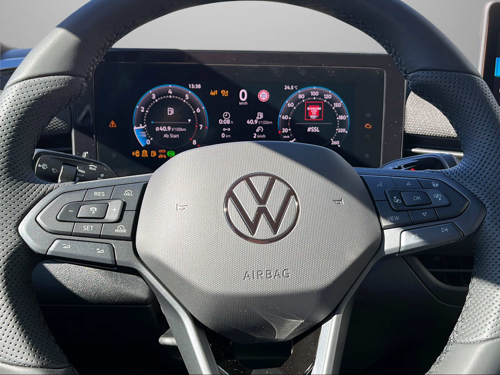 VW T-Roc 1.5 eTSI mHEV R-Line DSG-image-7