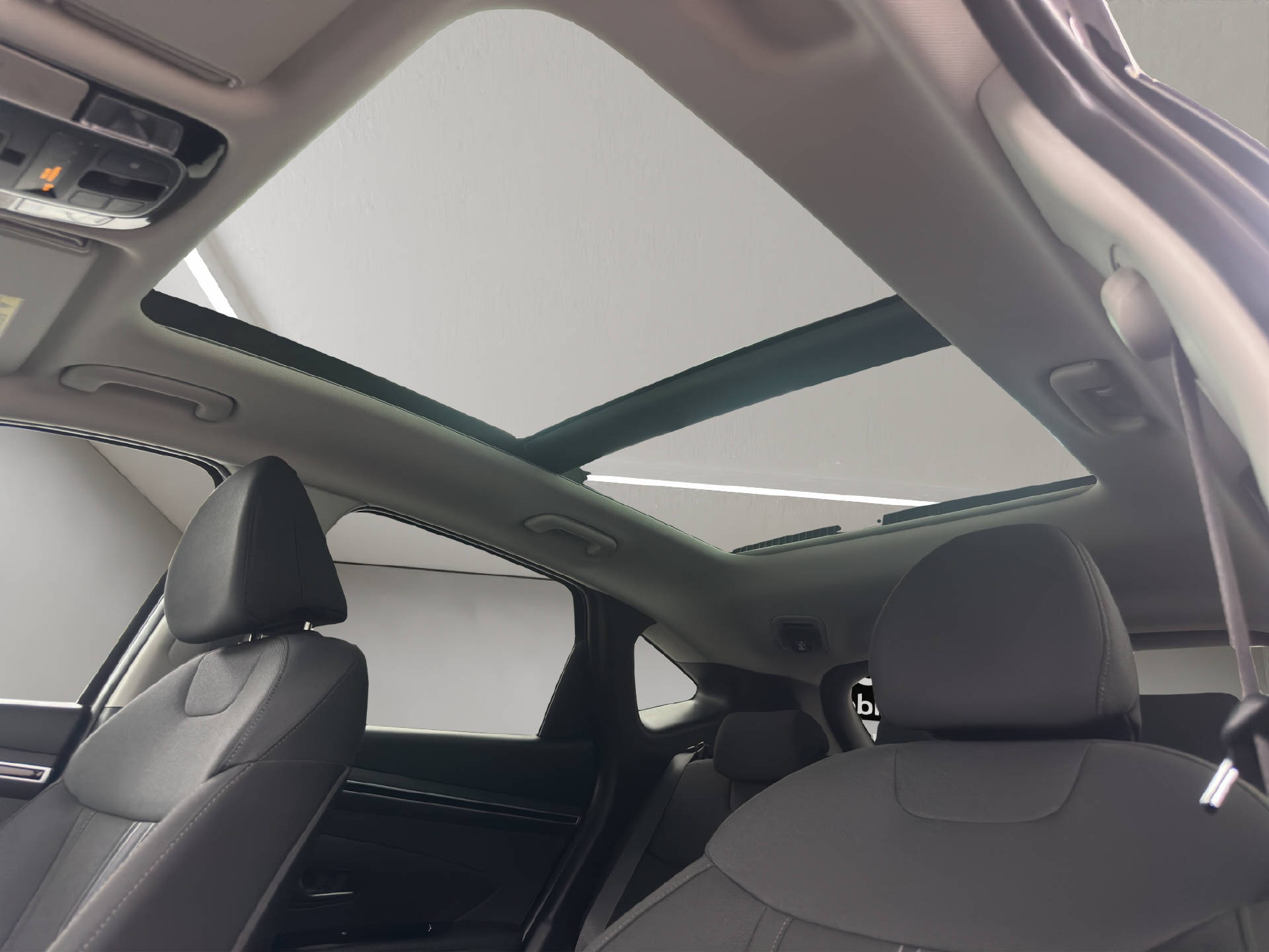 HYUNDAI Tucson 1.6 T-GDi PHEV Amplia 4WD-image-13