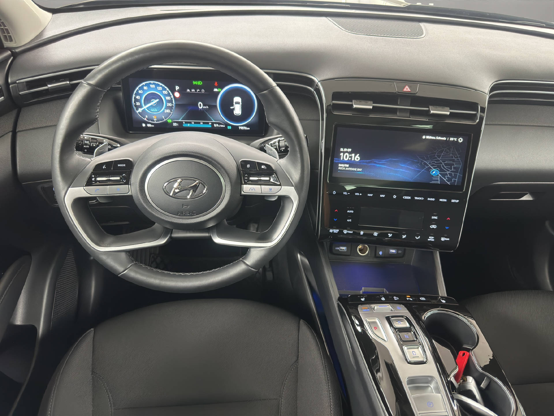 HYUNDAI Tucson 1.6 T-GDi PHEV Amplia 4WD-image-6
