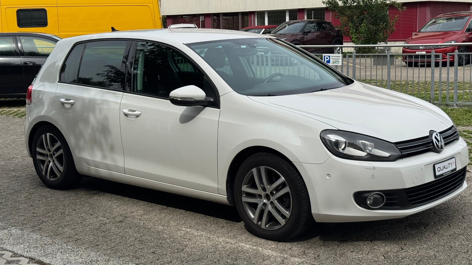 VW Golf 1.2 TSI BlueMotion Technology Comfortline DSG-image-2