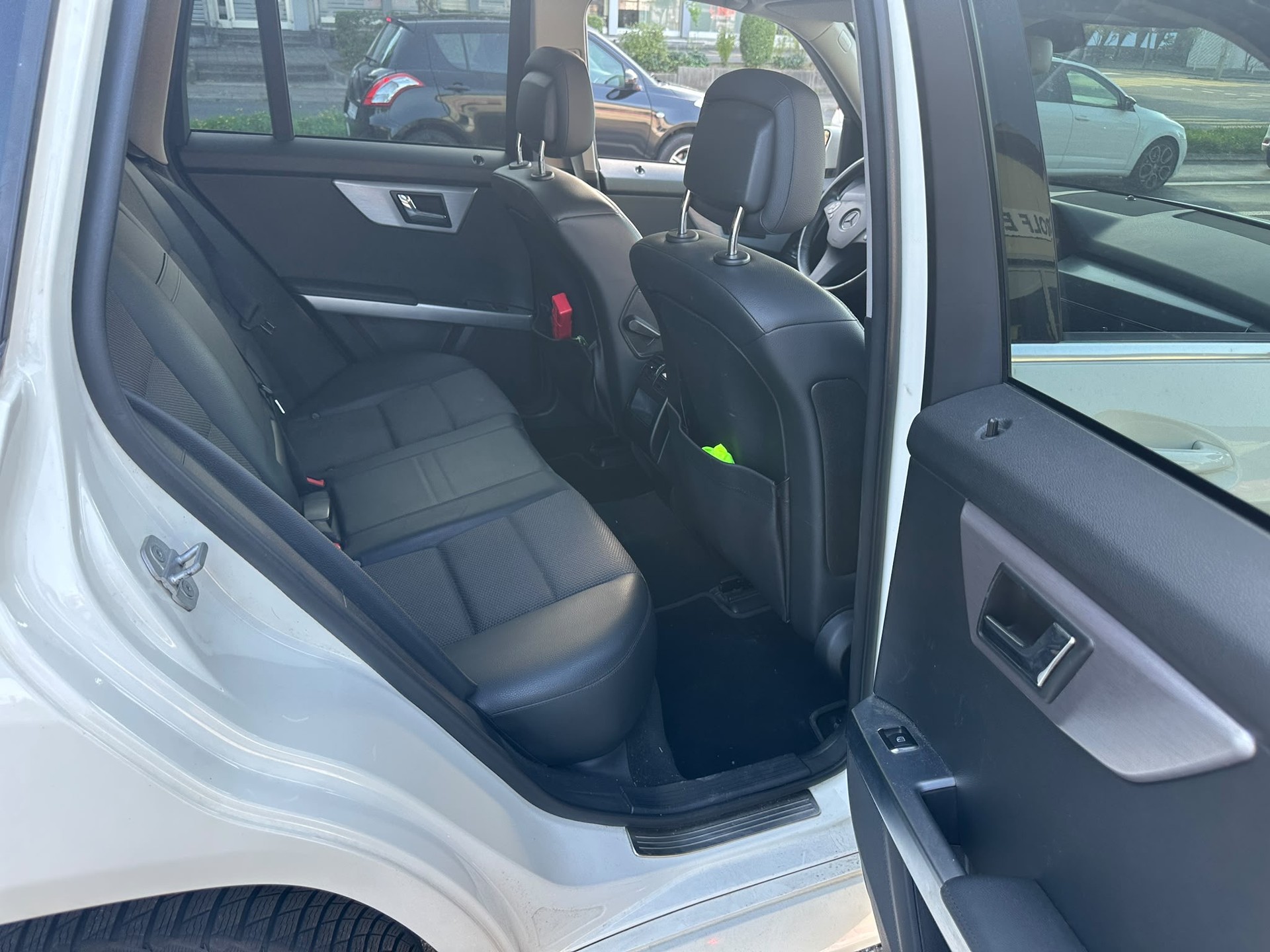 MERCEDES-BENZ GLK 220 CDI BlueEfficiency 4Matic 7G-Tronic-image-11