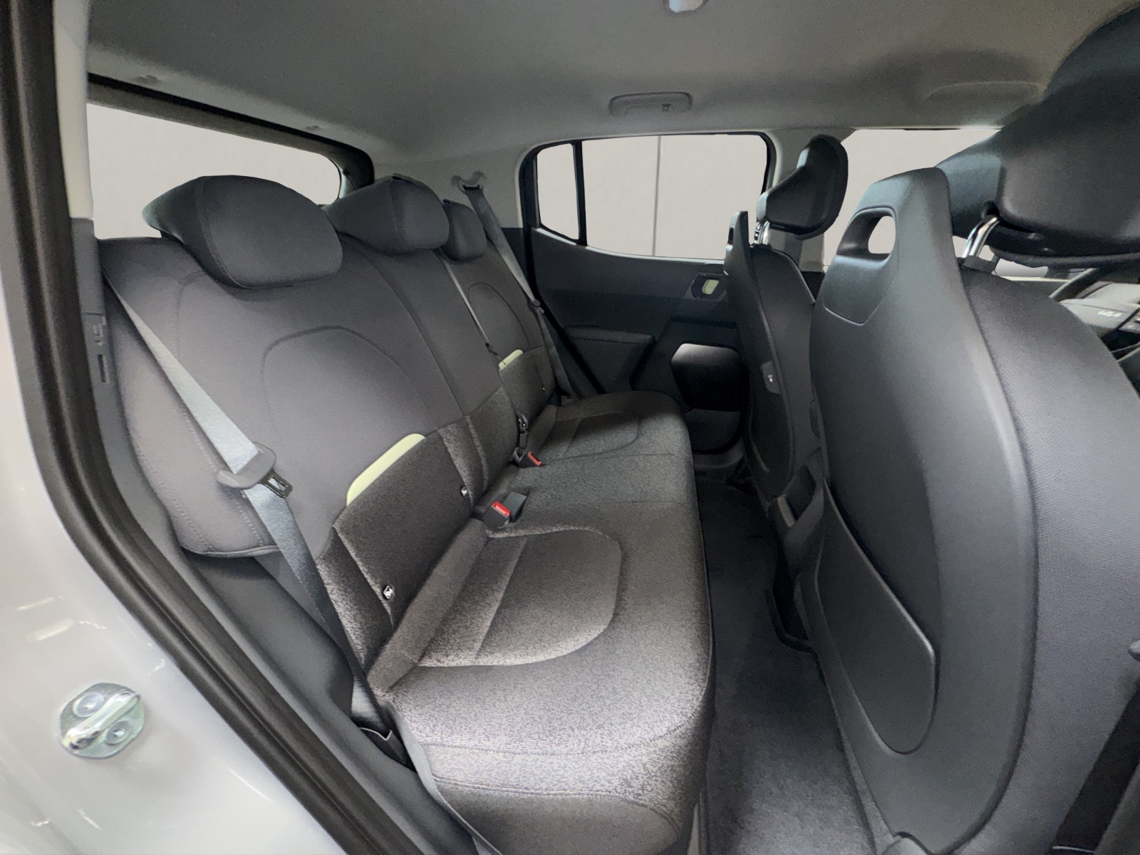 KIA EV2 61 kWh Air-image-9