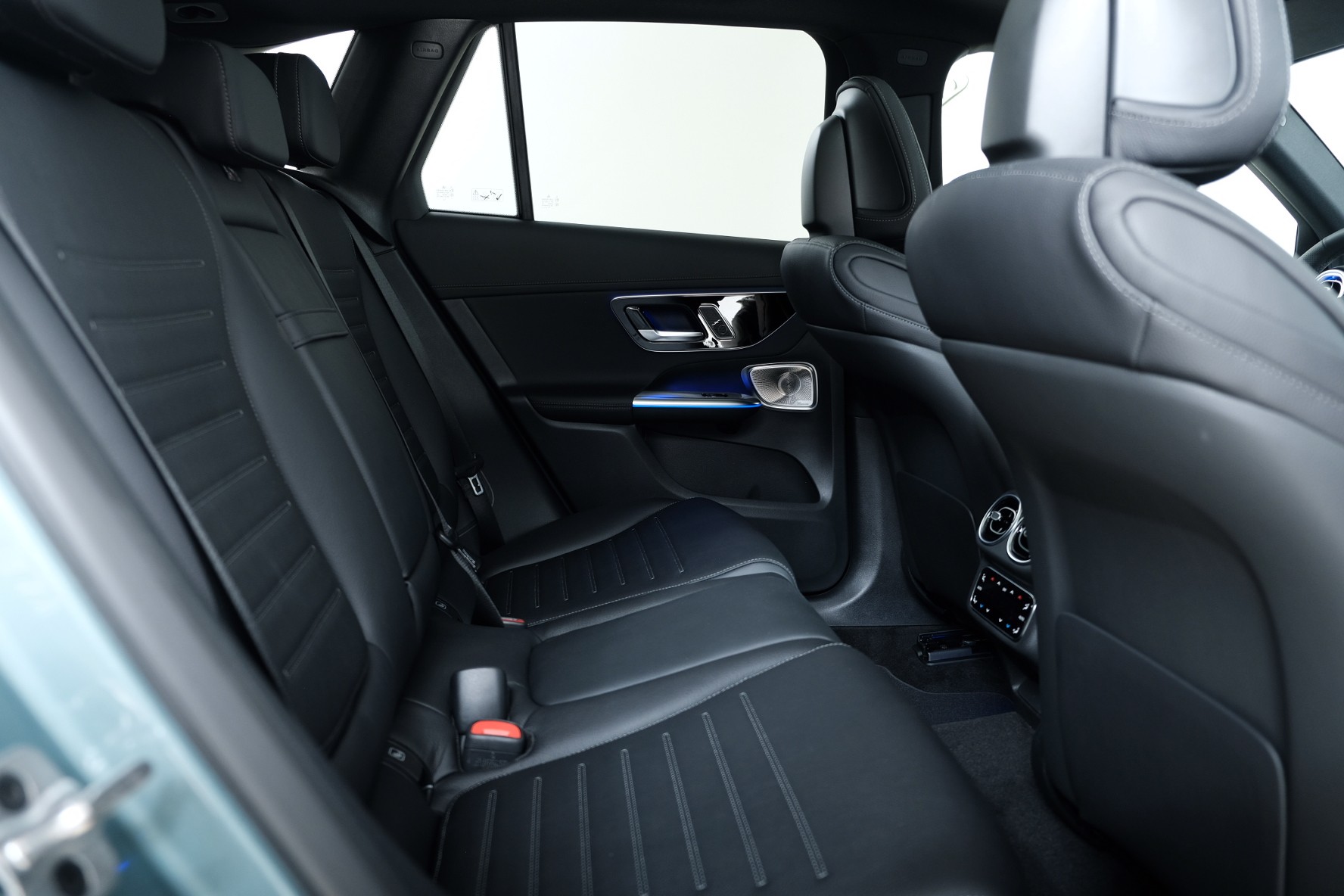 MERCEDES-BENZ GLC 300 AMG Line 4matic X254-image-13