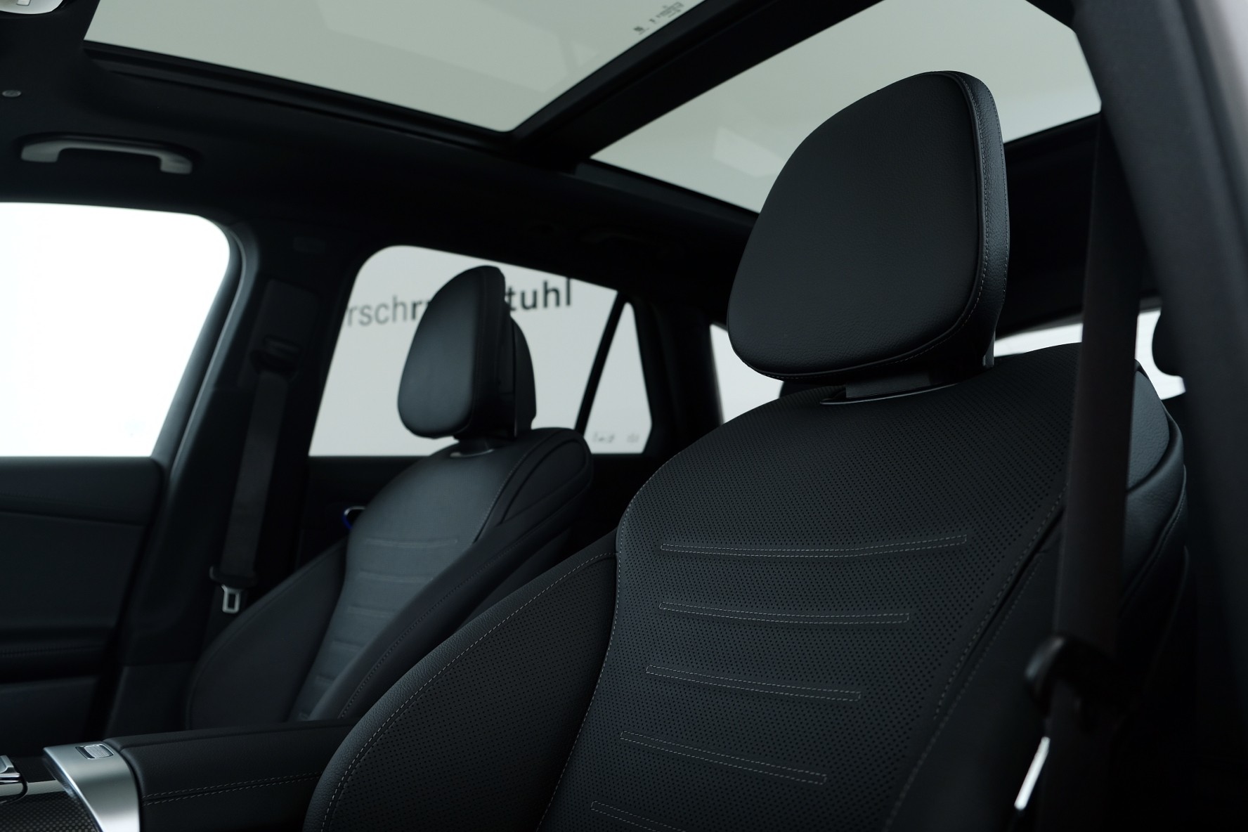 MERCEDES-BENZ GLC 300 AMG Line 4matic X254-image-12