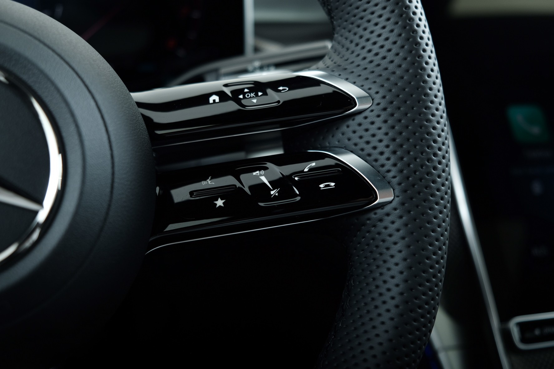 MERCEDES-BENZ GLC 300 AMG Line 4matic X254-image-8