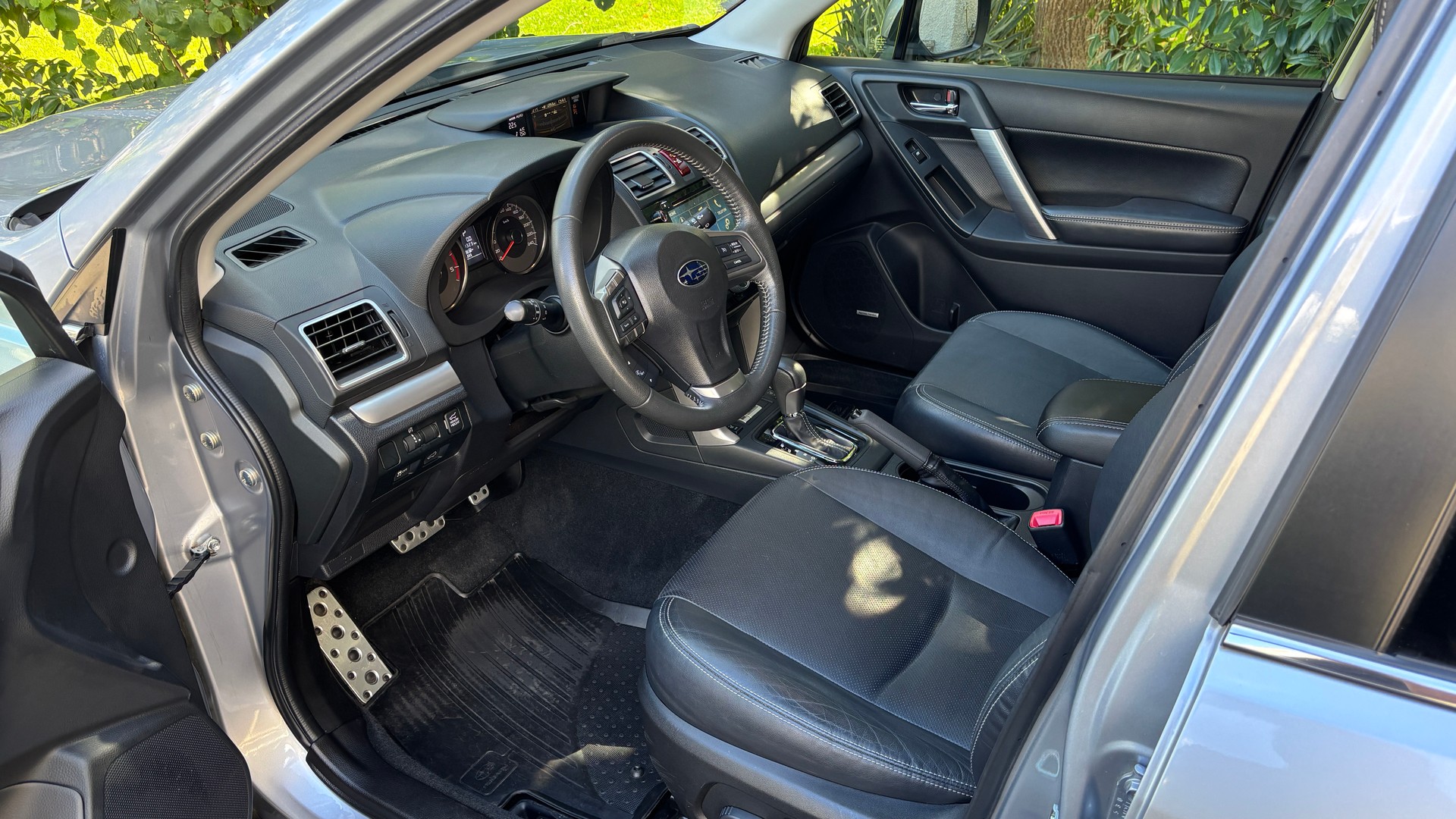 SUBARU 2.0 D Luxury-image-6