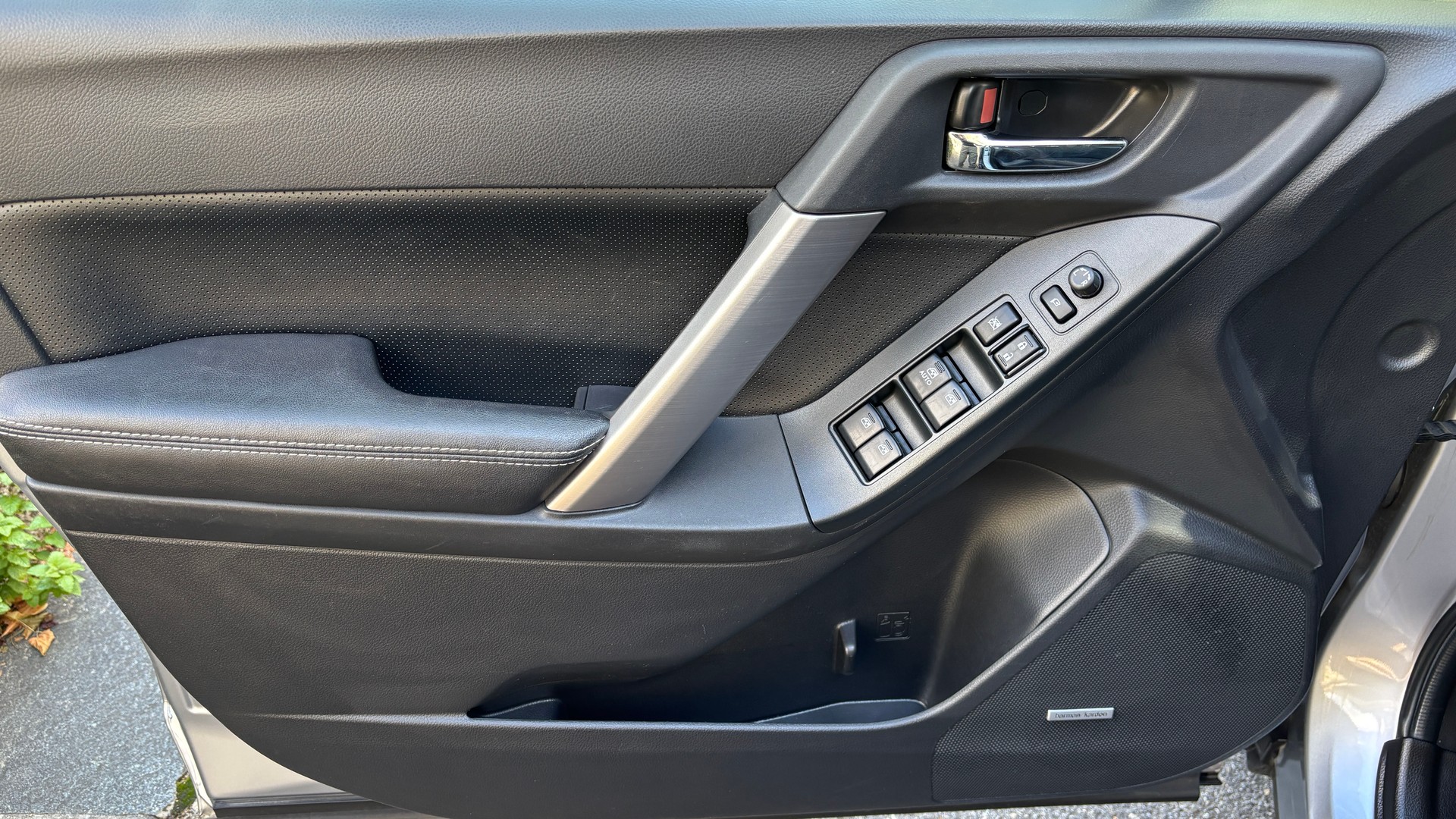 SUBARU 2.0 D Luxury-image-12
