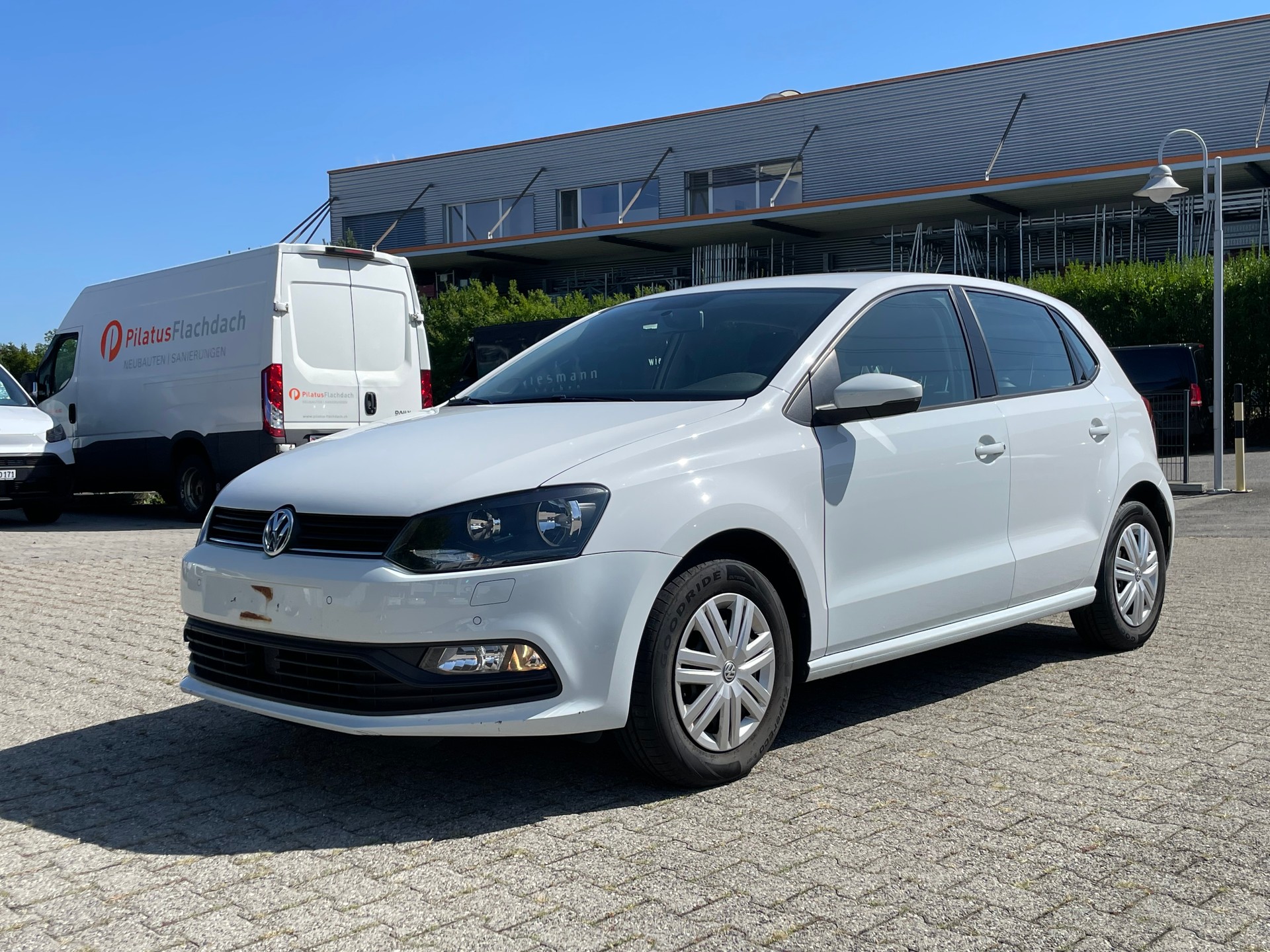 VW Polo 1.0 BMT Trendline * Unfall Wagen und Hagel *-image-0