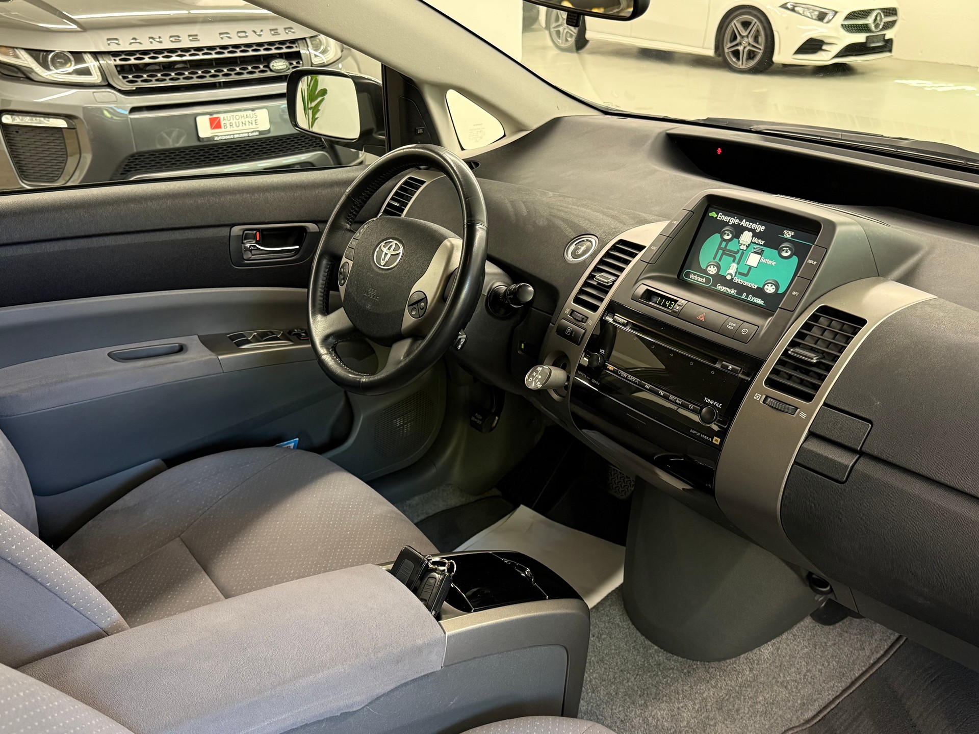 TOYOTA Prius 1.5 16V Hybrid-image-11