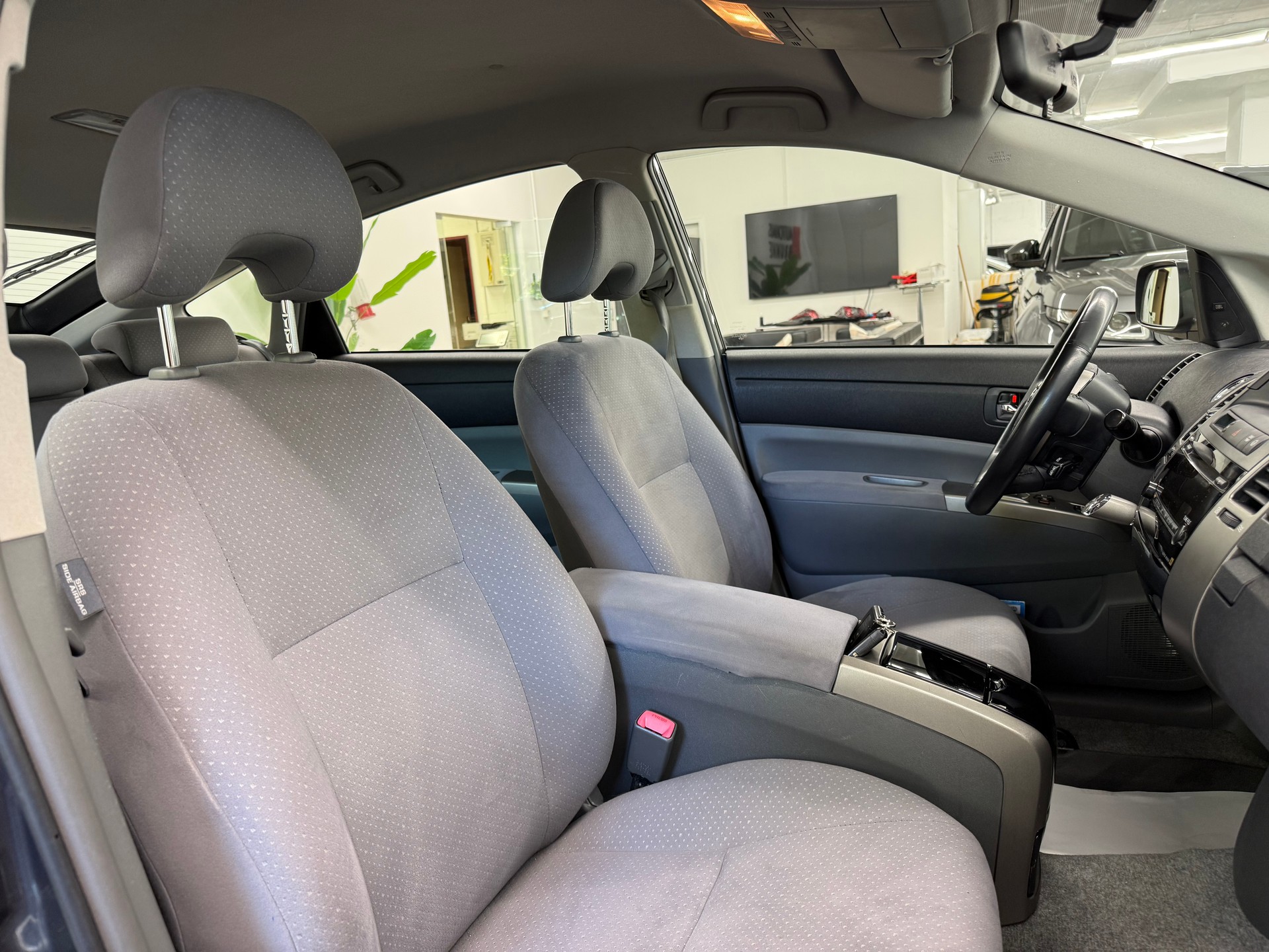 TOYOTA Prius 1.5 16V Hybrid-image-16